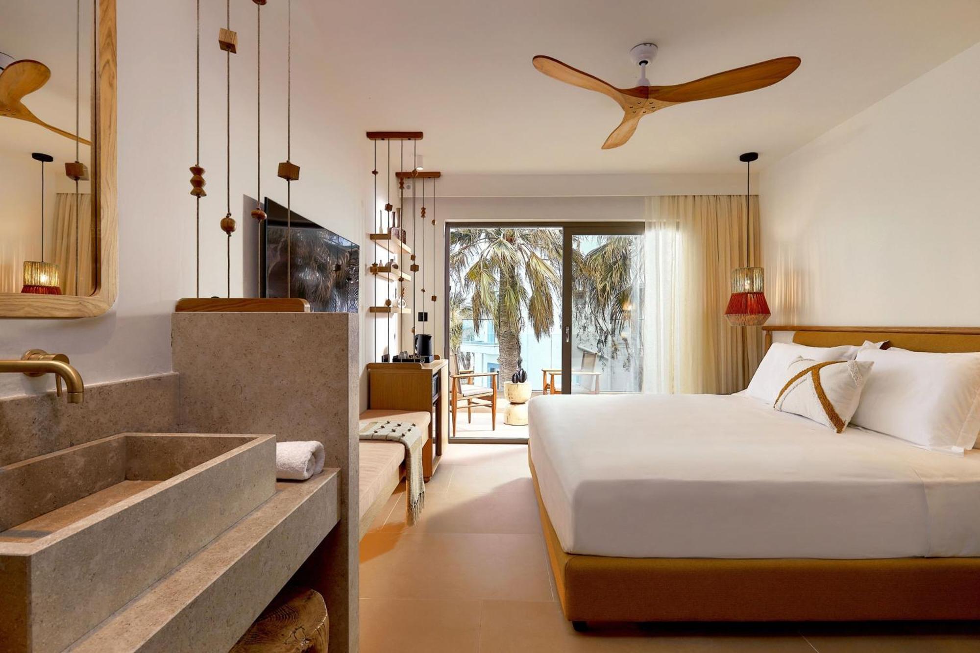 Premium Kamer met Kingsize Bed en Balkon - Uitzicht op Zee