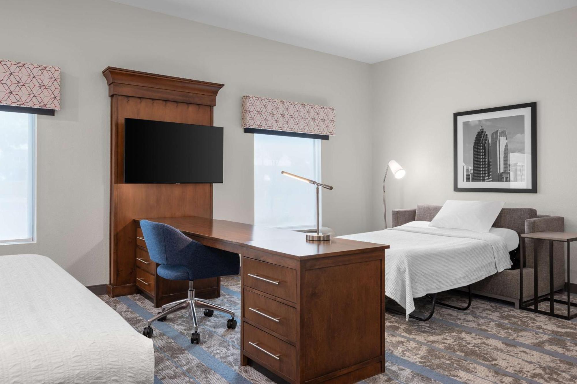 King Room with Sofa Bed - Non-Smoking