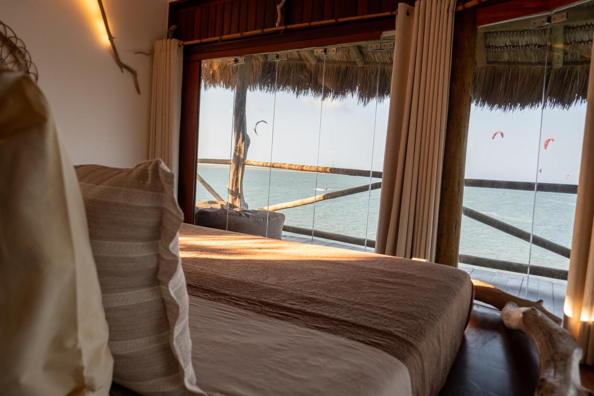 Quarto Deluxe com Cama de Casal ou 2 de Solteiro e Varanda