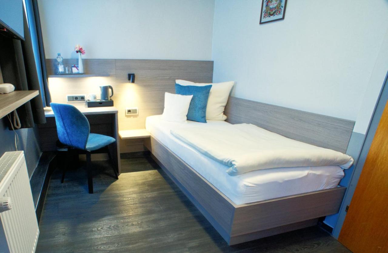 Single Room,1642308305:JPEG