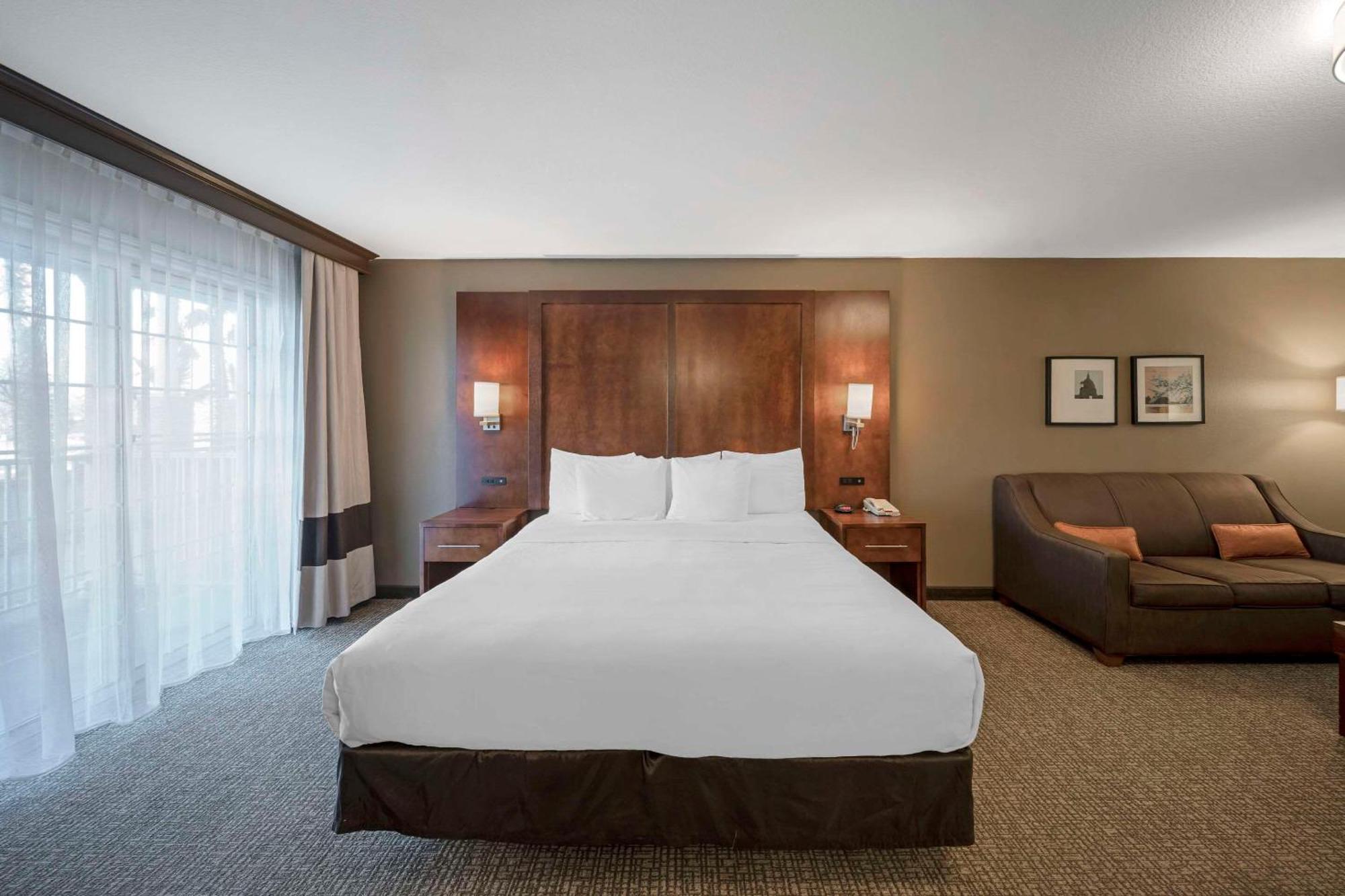 King Room - Disability Access/Non-Smoking