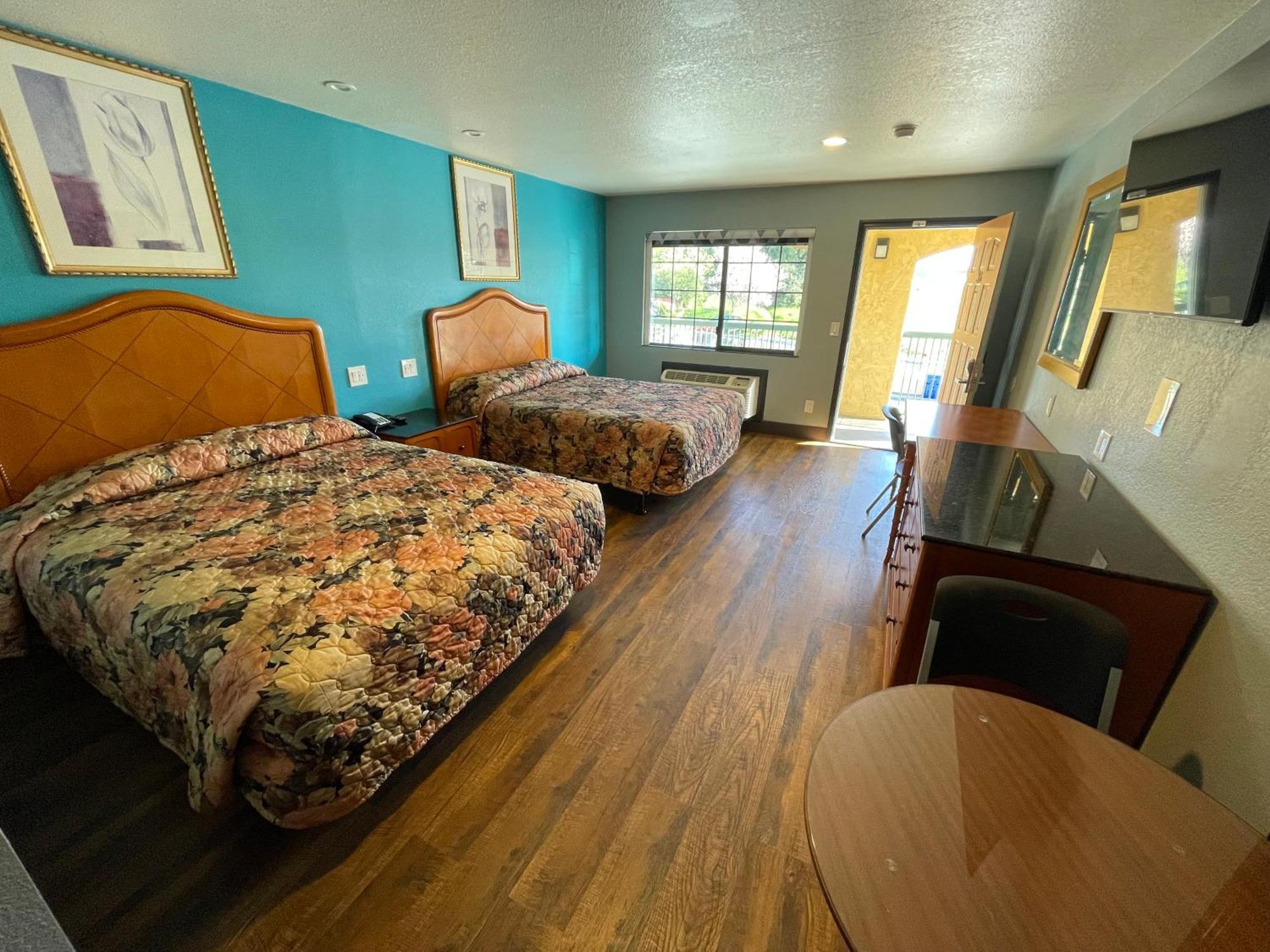 Double Room - Smoking