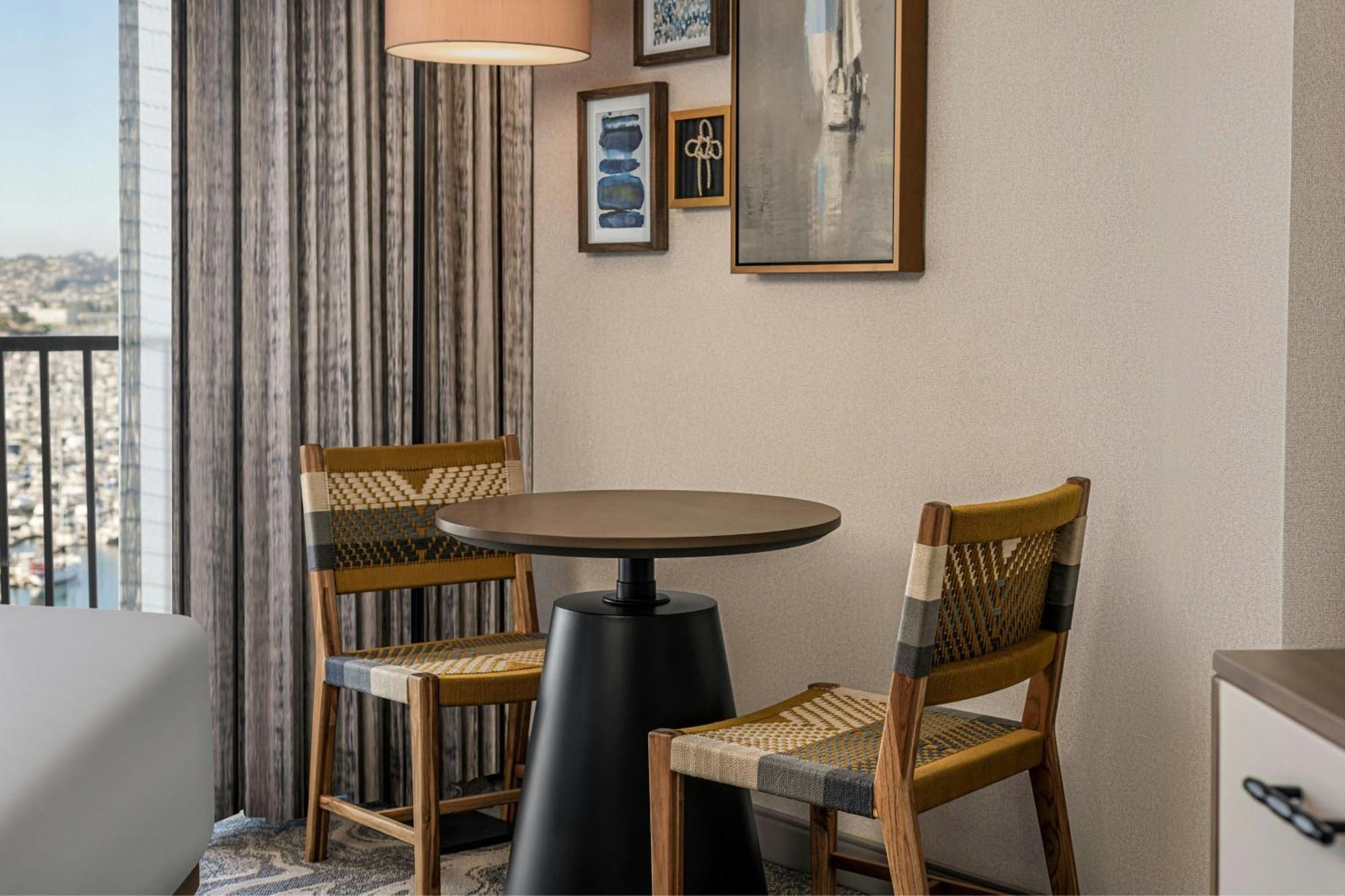 2 Double beds, Marina Tower, Traditional Guest Room
