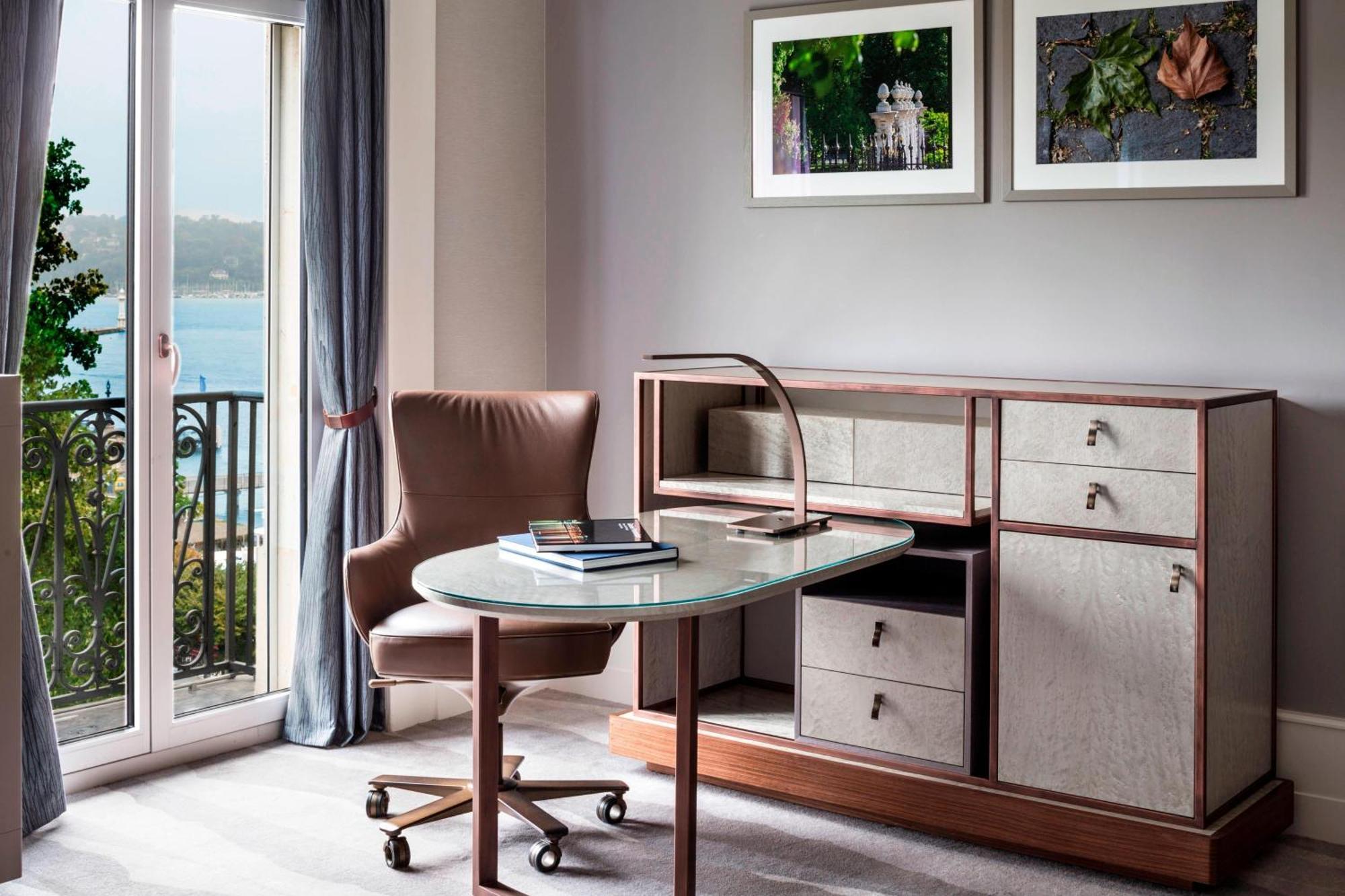 Quarto Deluxe com 1 Cama King-size e Vista do Lago