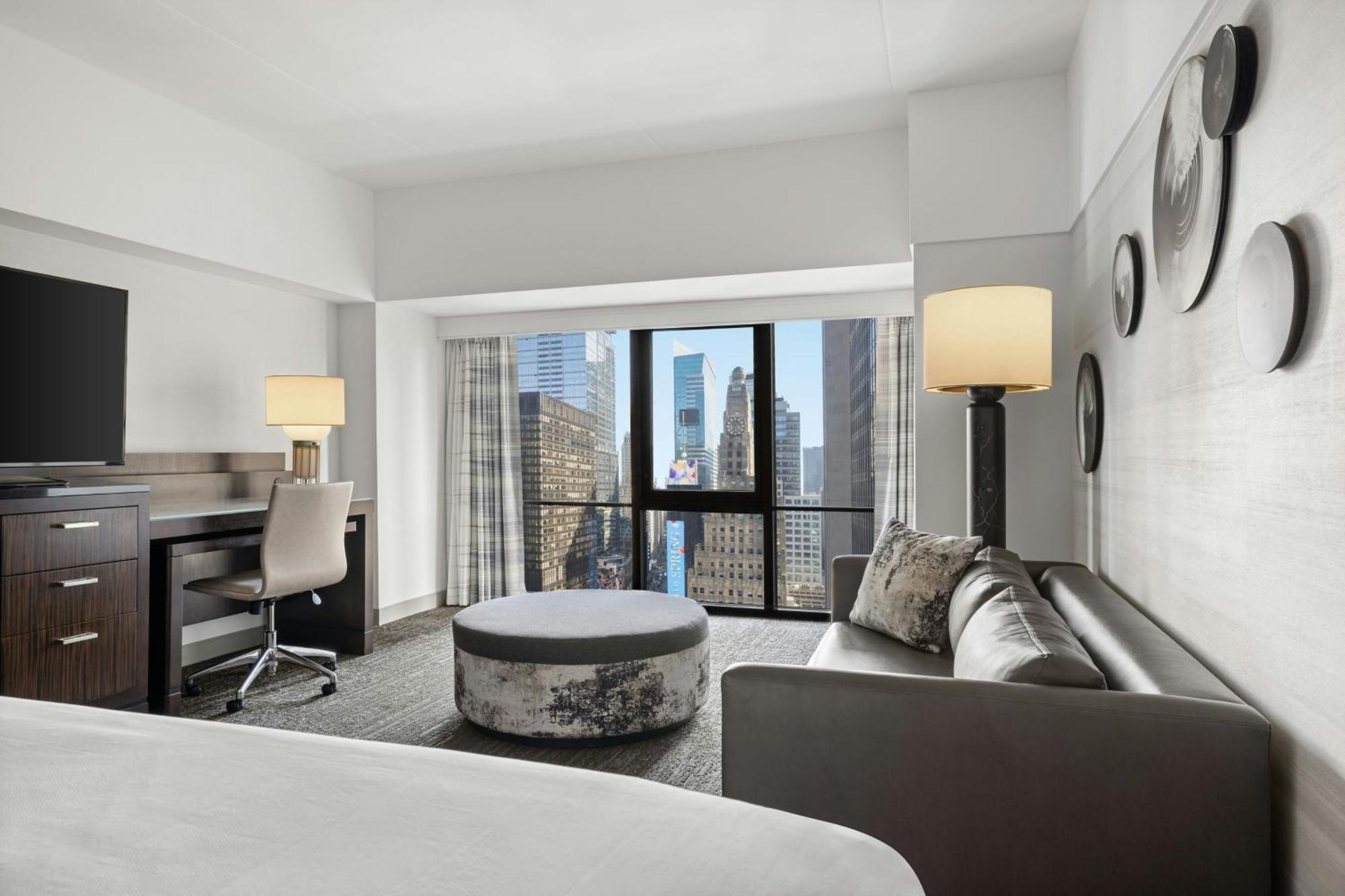 King Room with Sofa Bed (Upon Request) and Times Square View