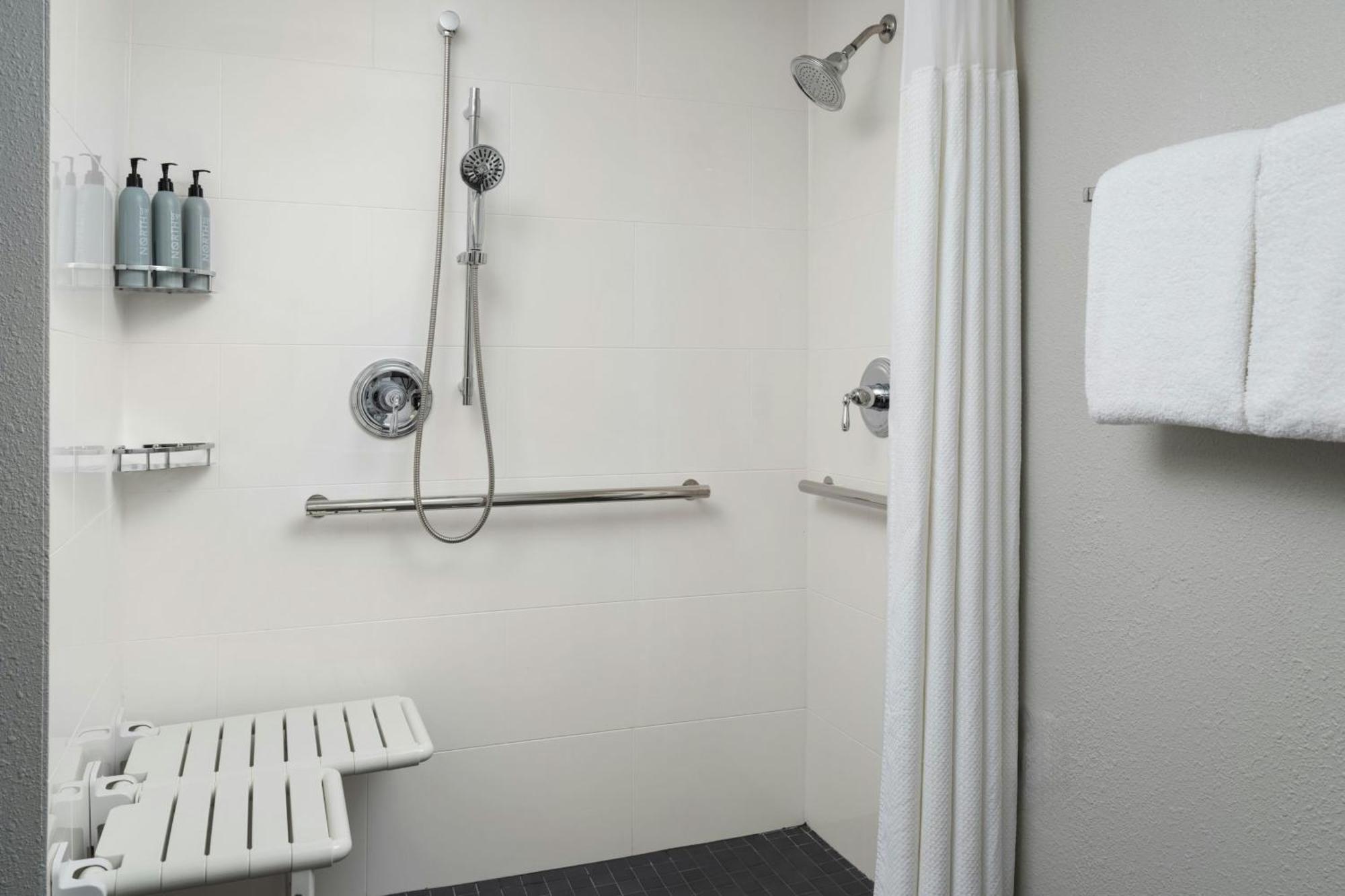 1 Bedroom 2 room Suite, 2 Double, Sofa bed, Courtyard view