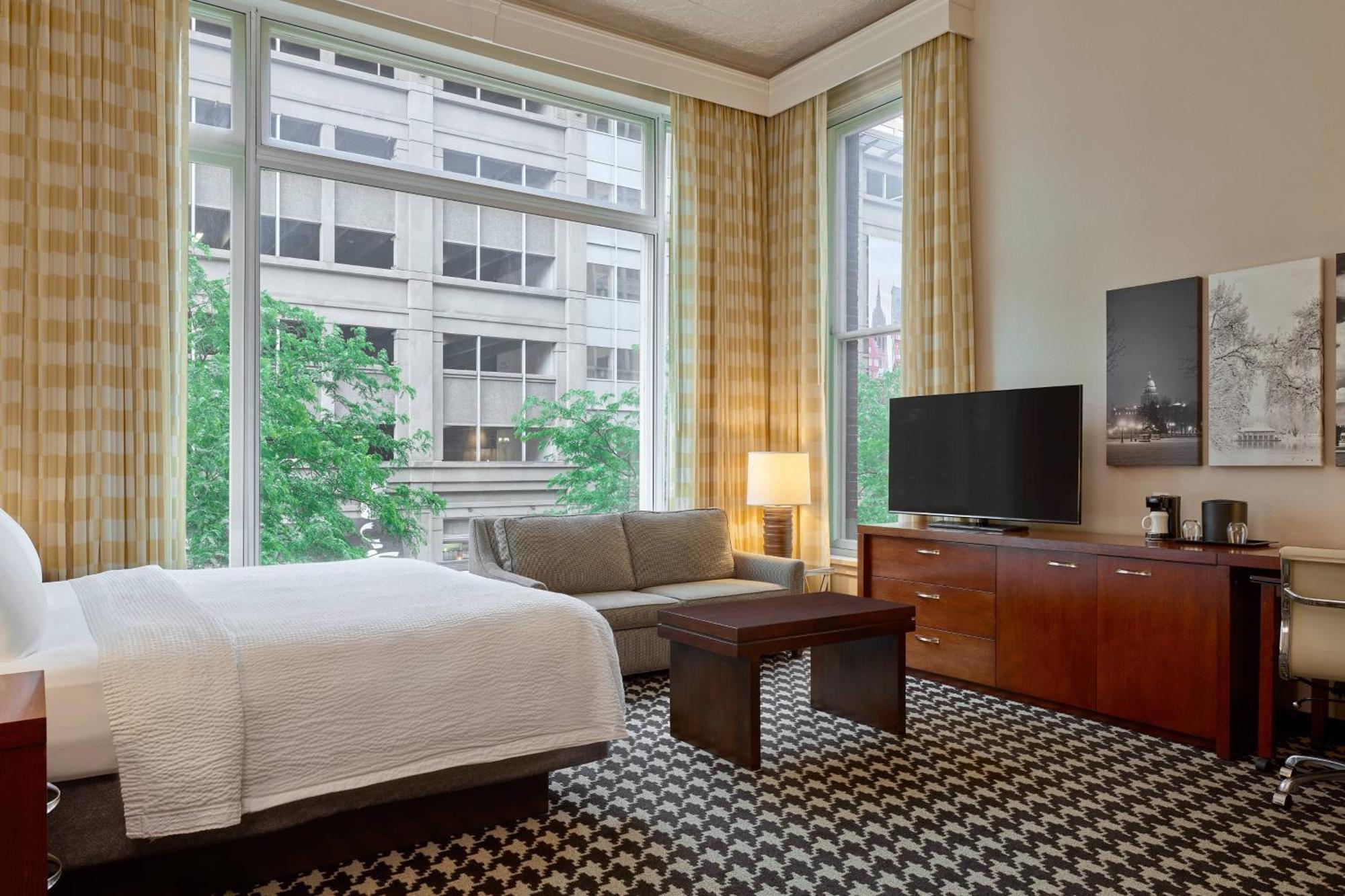 Larger King Room with City View and Sofa Bed