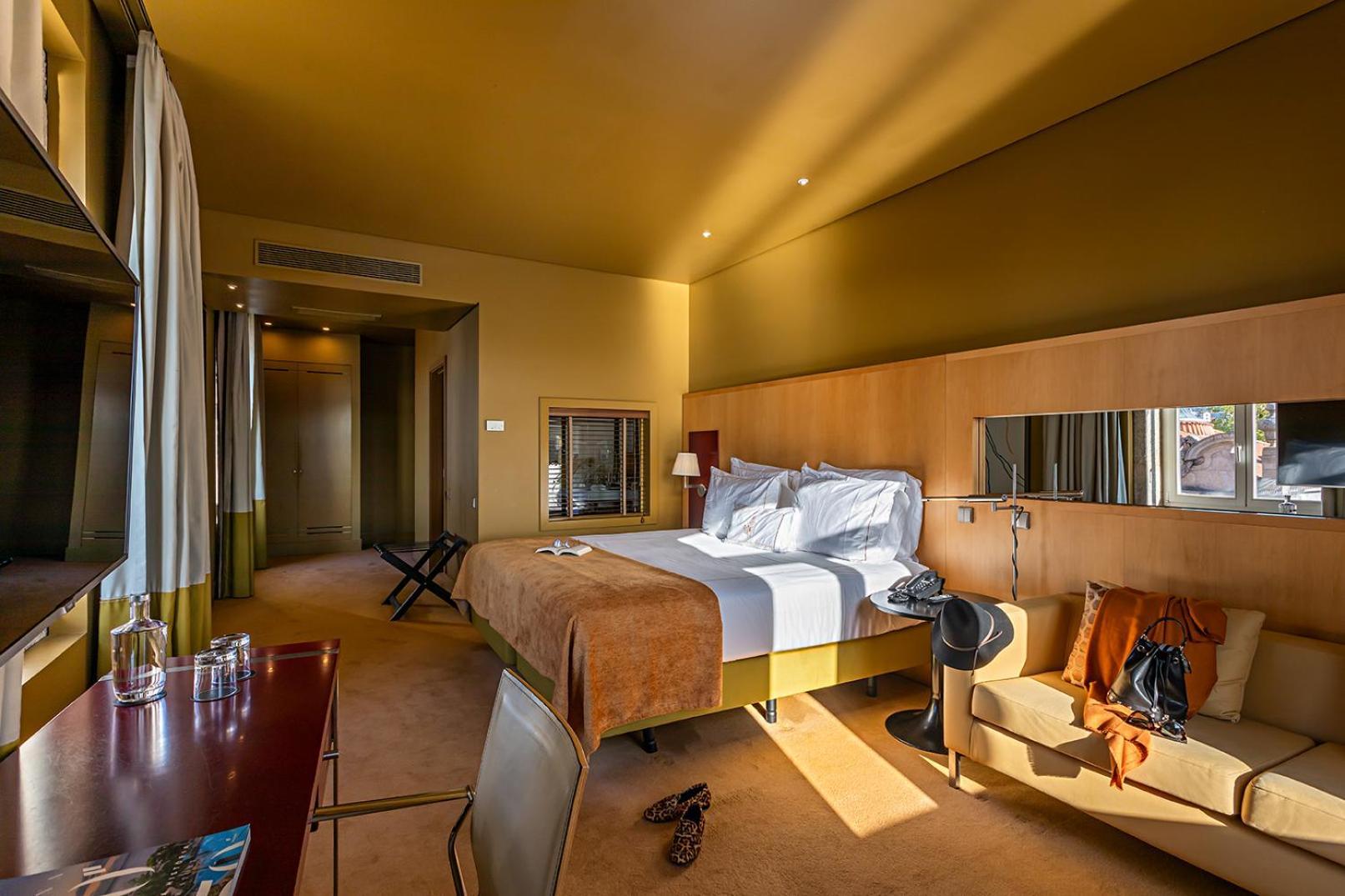 Deluxe Double or Twin Room with River View