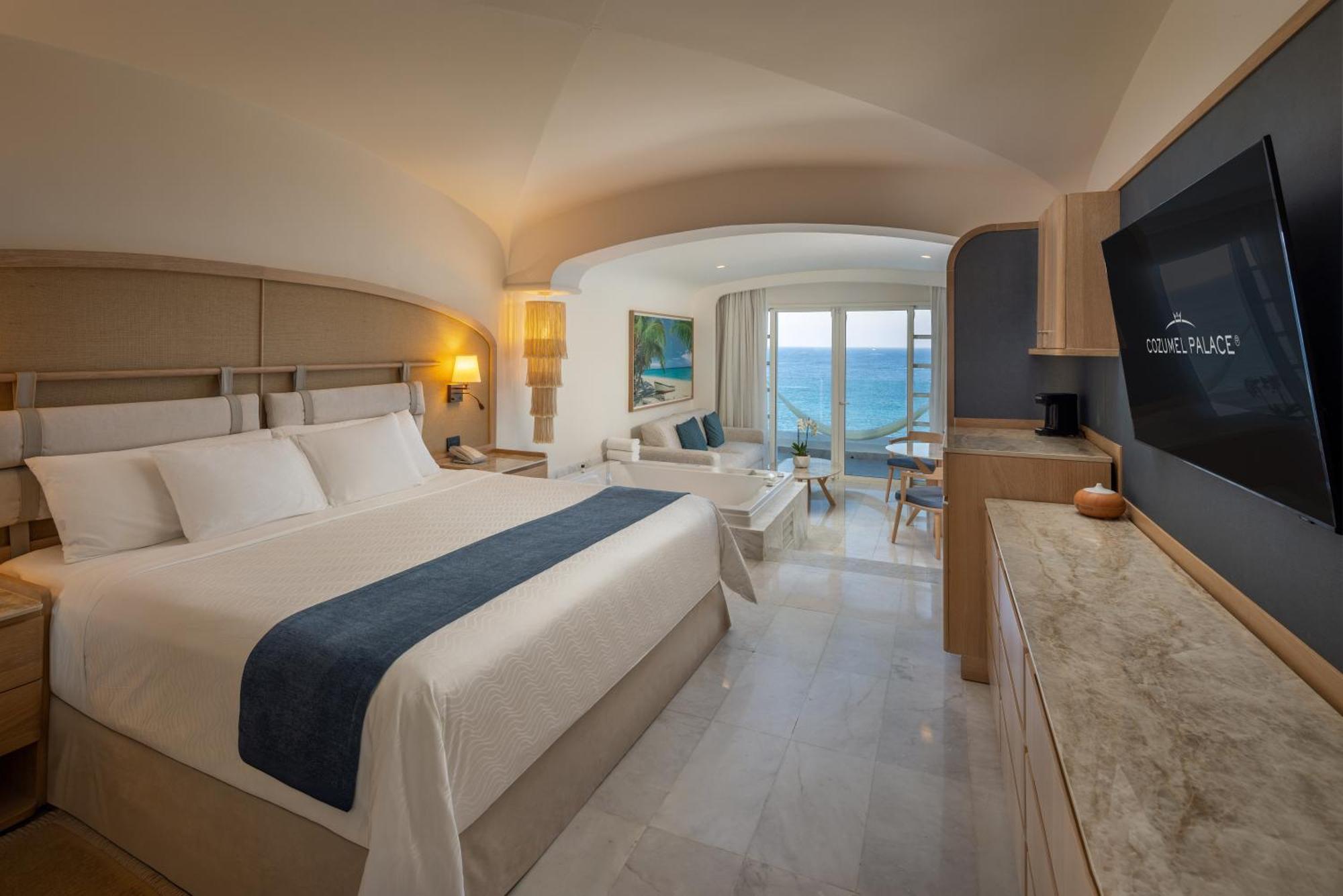 Superior Ocean Front Suite - Kids & Teens Free