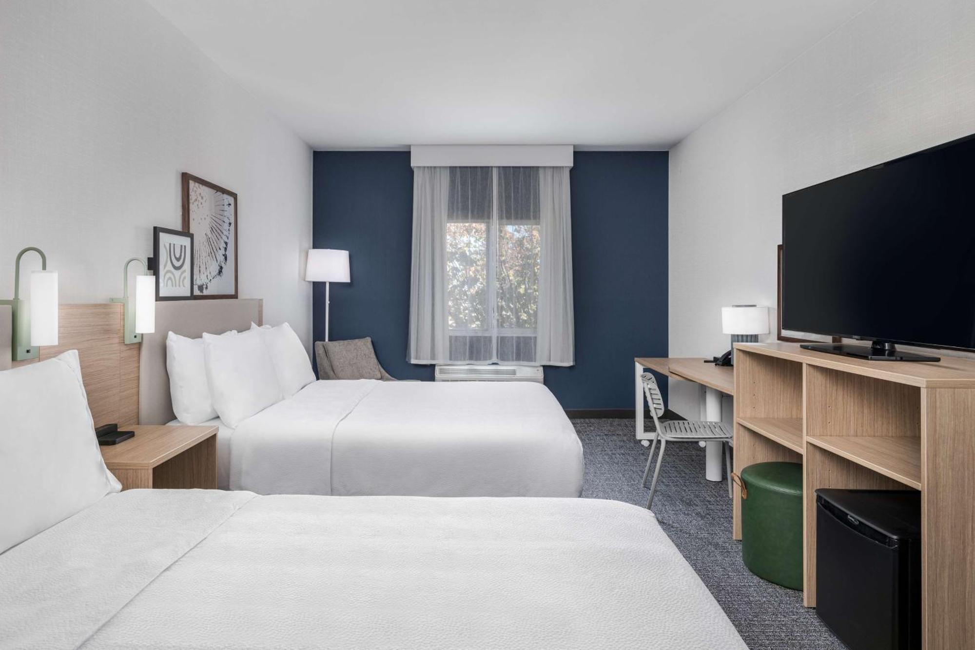 Queen Room with Two Queen Beds