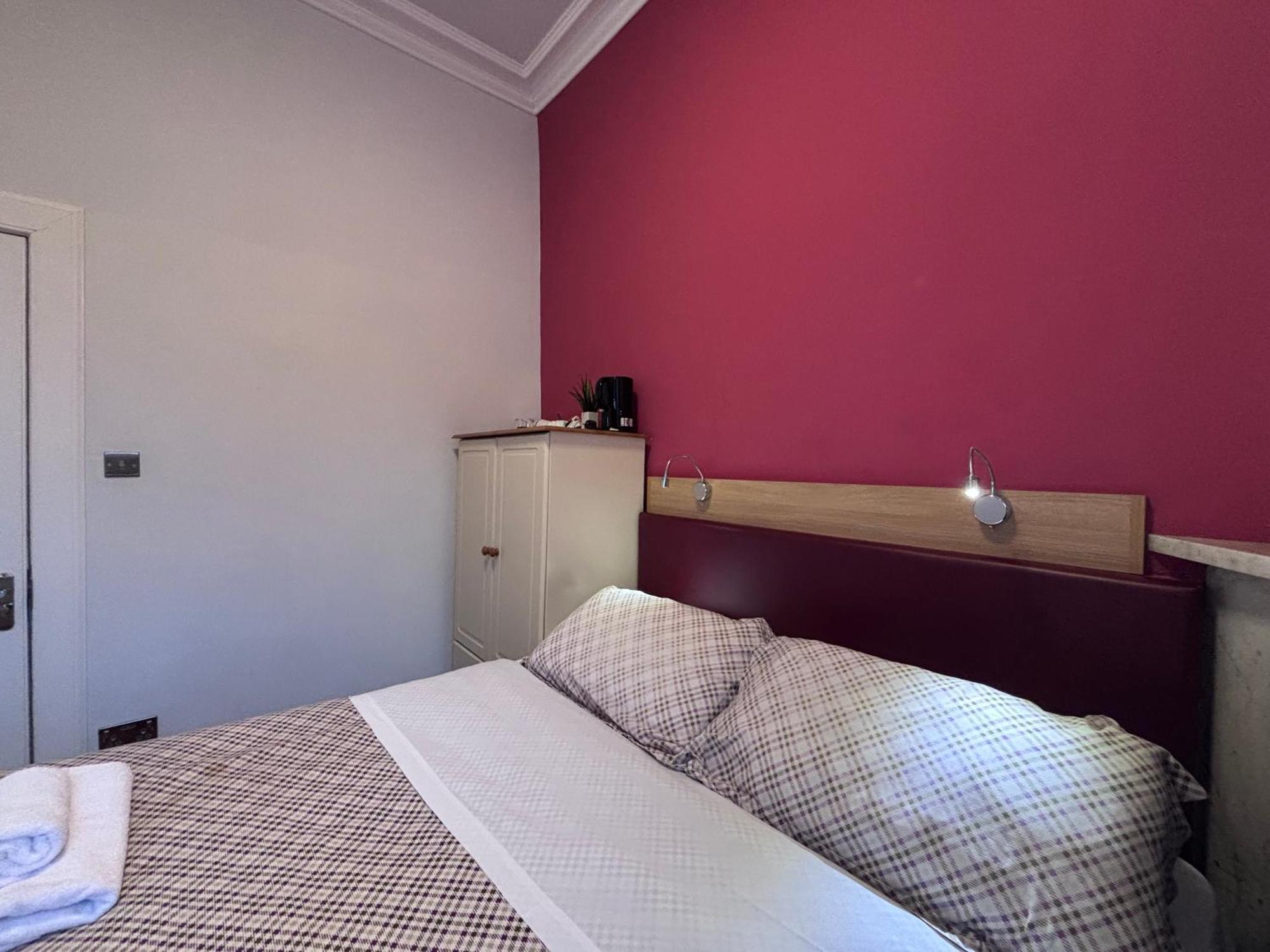 Doppelzimmer mit Gemeinschaftsbad
