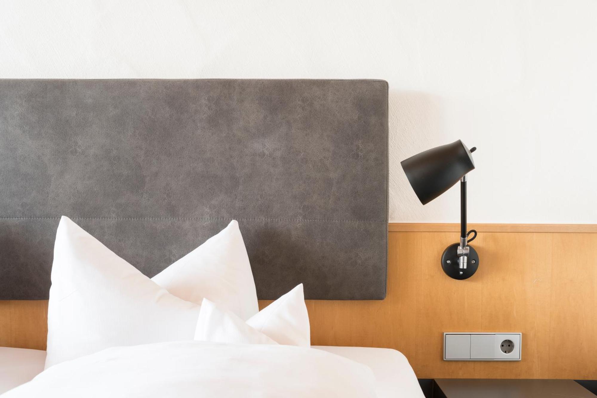 Einzelzimmer mit Dusche
