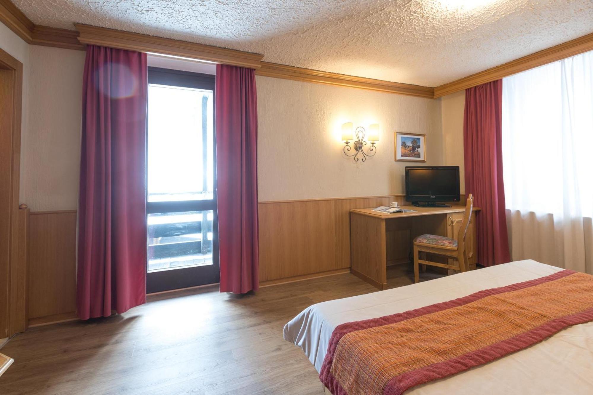 Classic Dreibettzimmer