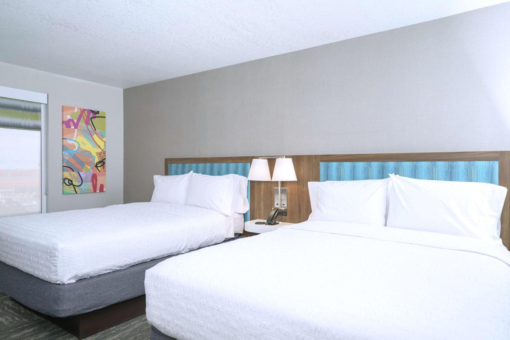 Room with Two Queen Beds - Non-Smoking