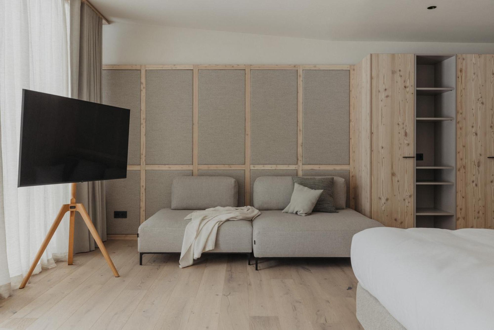 Suite with Terrace,1651167826:JPEG