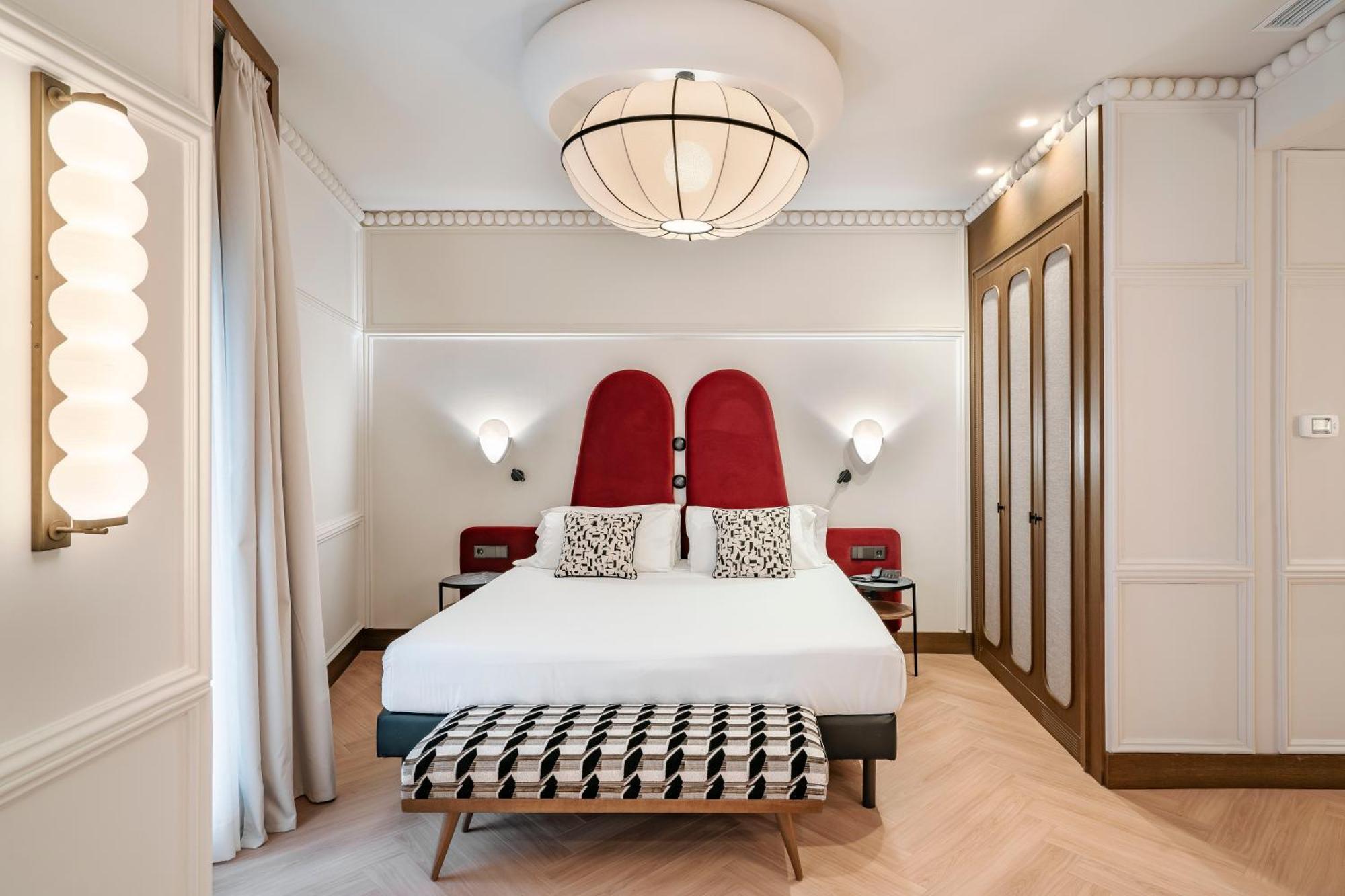Deluxe Room,1649878239:JPEG