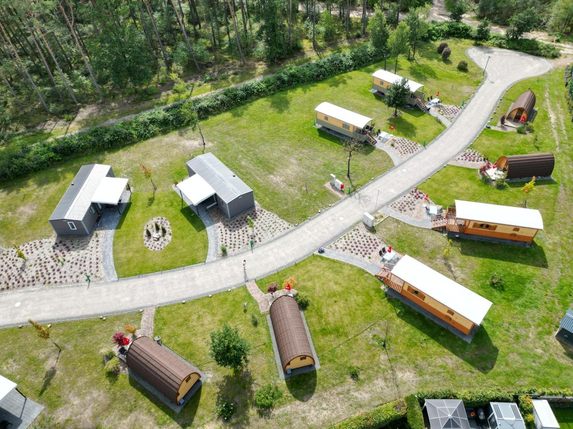 Traditional Shepherd’s Wagon up to 4 Guests Kitchenette & Shower,1654269516:JPEG