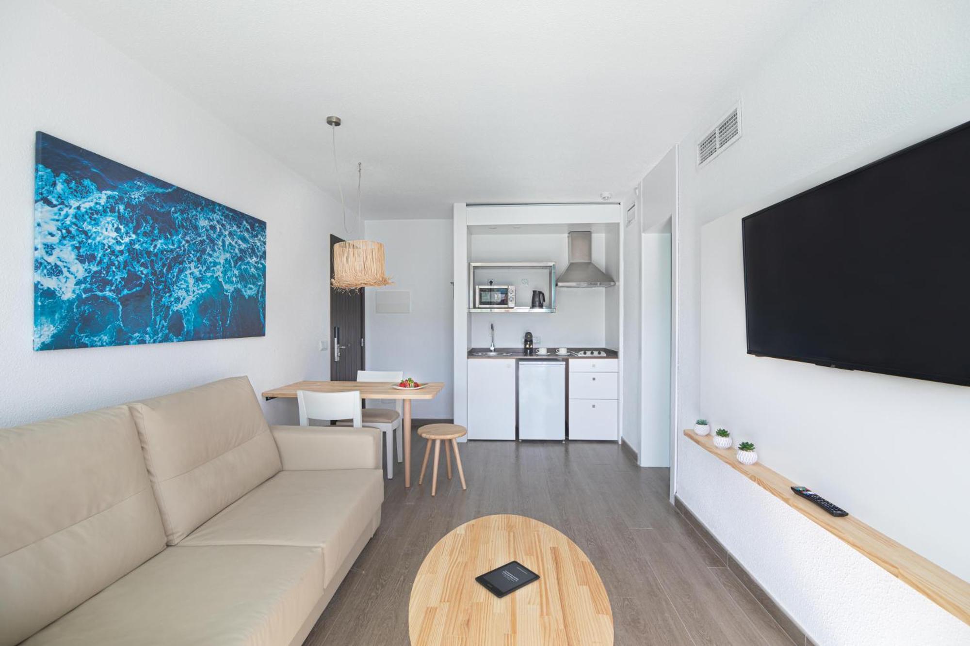 Suite con vistas a la piscina