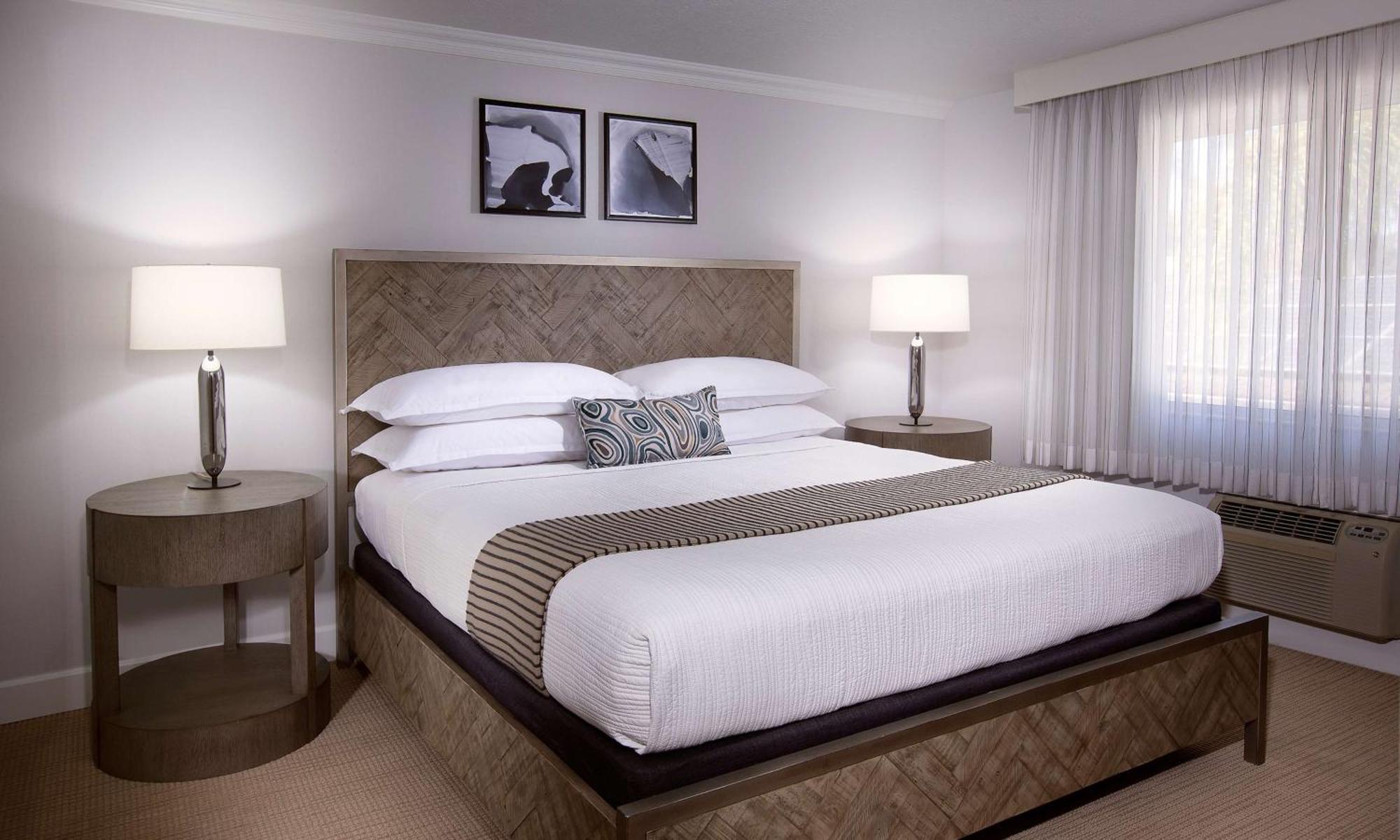 One-Bedroom Suite,1656183637:JPEG