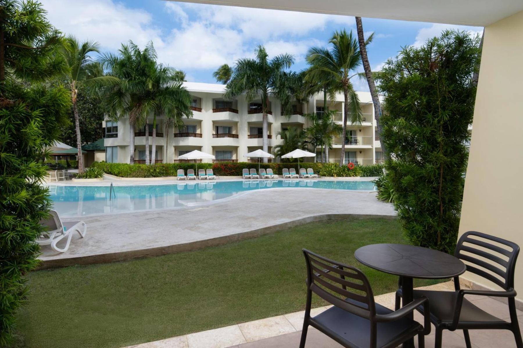 Suíte Júnior Premium com Vista da Piscina