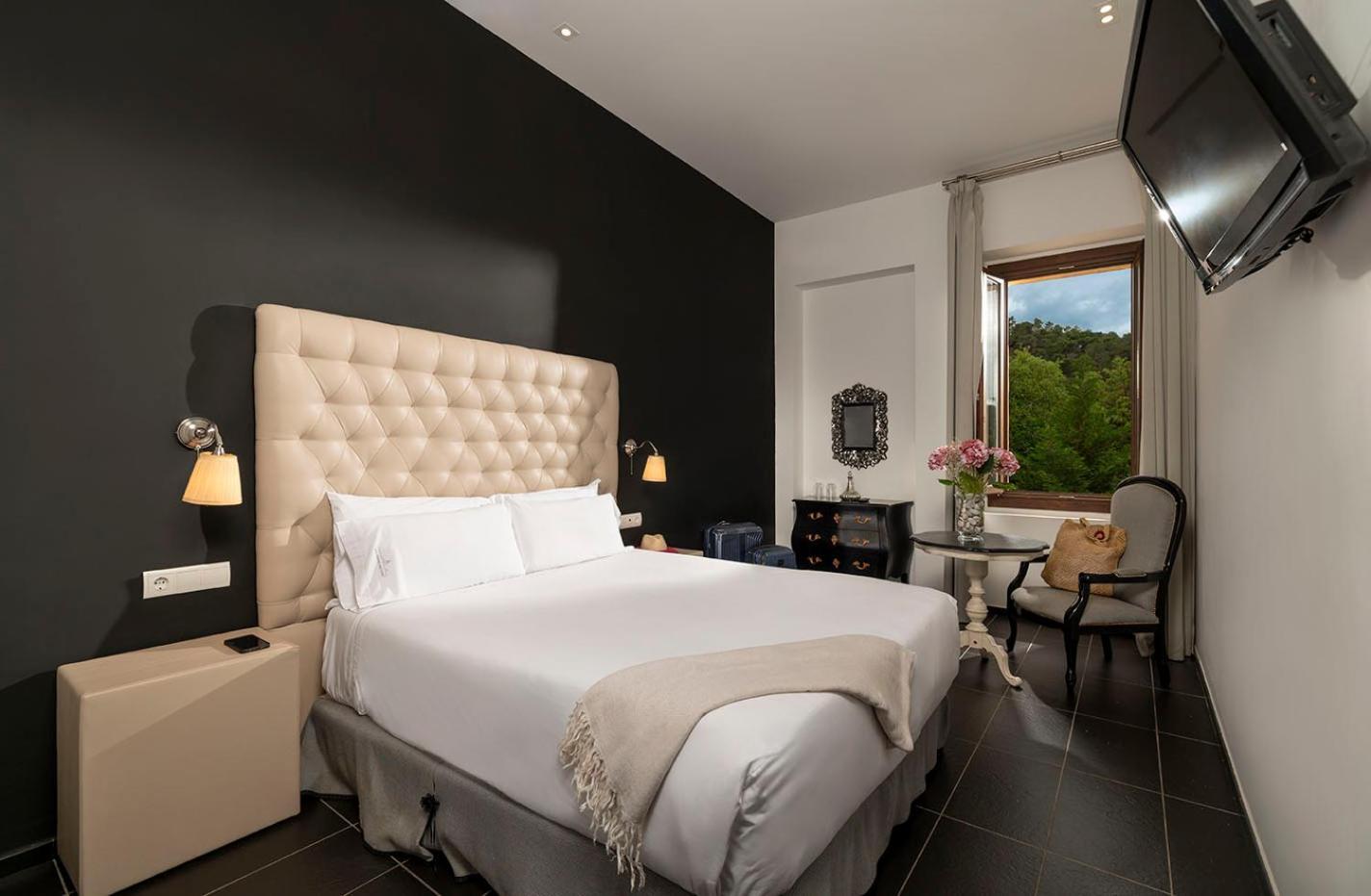Standard Double Room,1657154022:JPEG