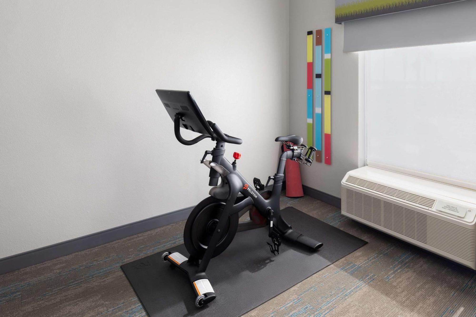 King with Peloton Bike - Non-Smoking