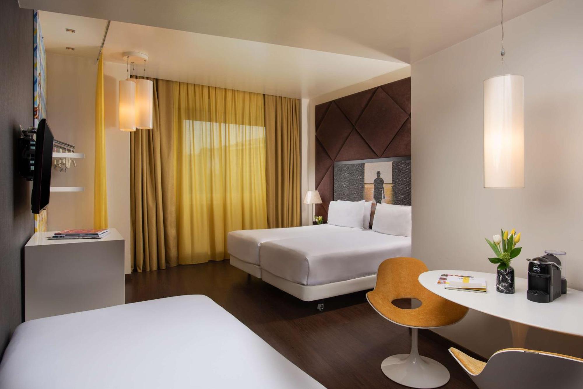 Chambre Famille et Amis Nhow (3 Adultes)