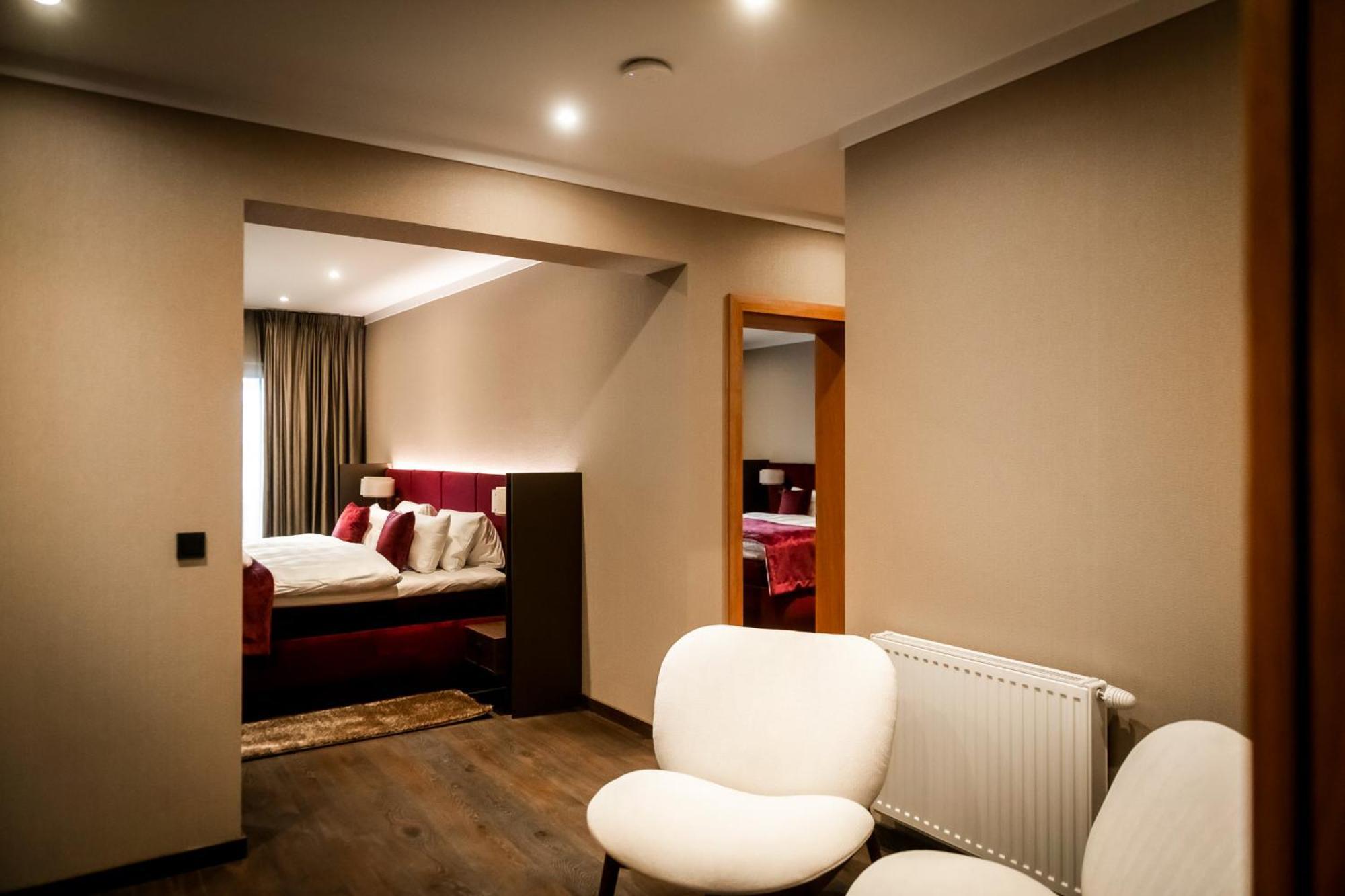 Suite Balcony,1658754354:JPEG