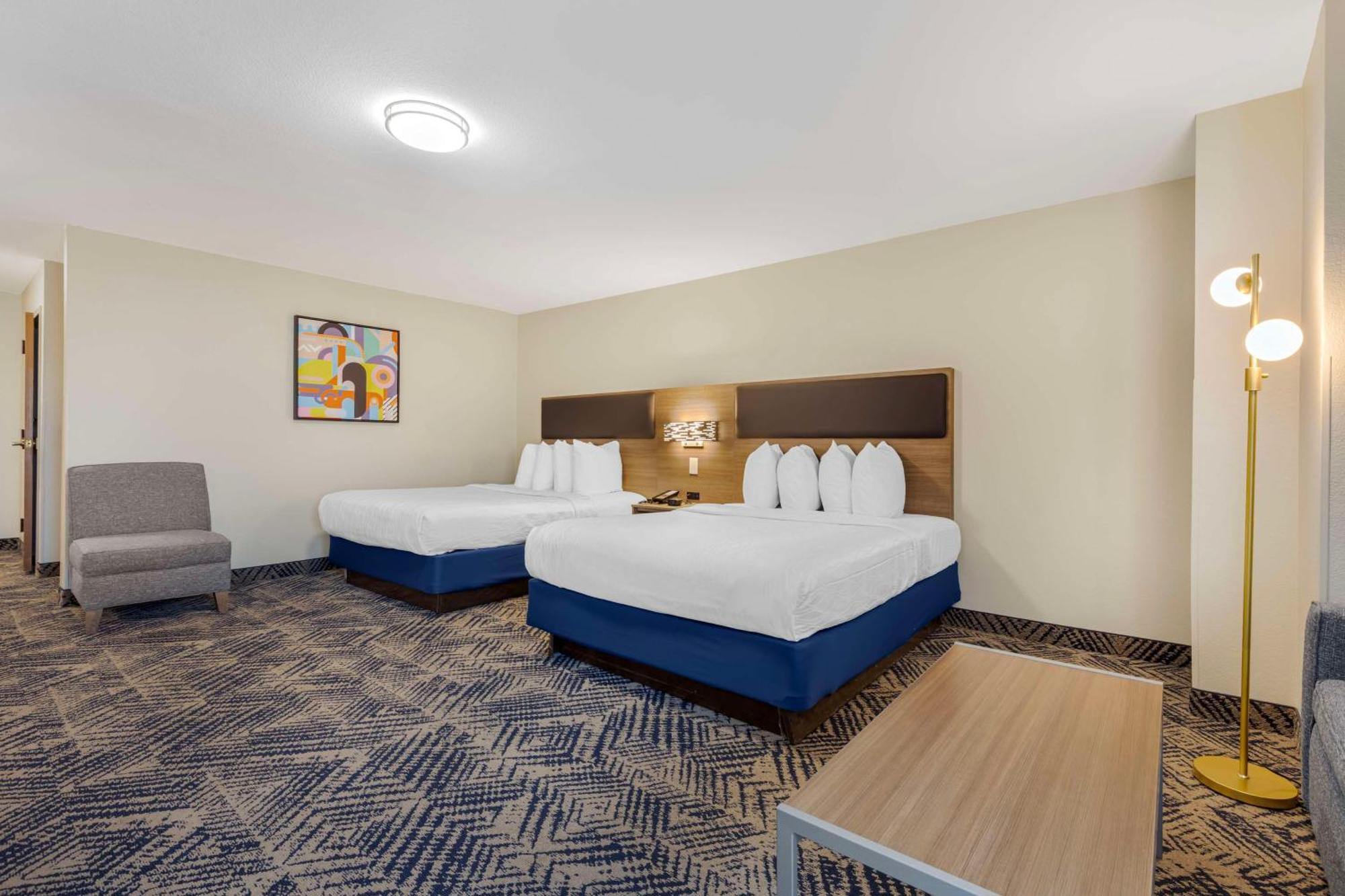Queen Room with Two Queen Beds and Roll-In Shower - Disability Access/Non-Smoking
