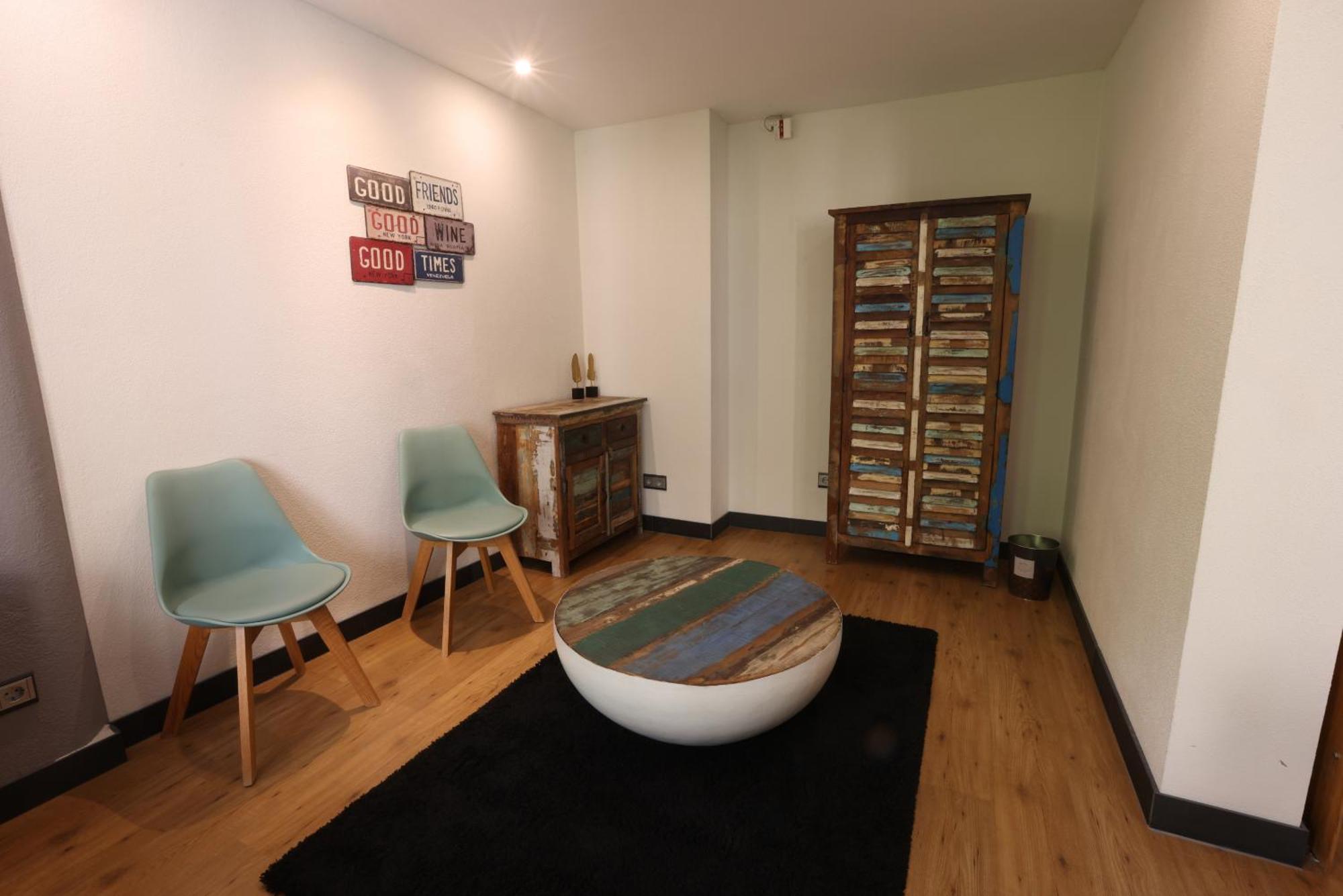 Dreibettzimmer mit eigenem Bad