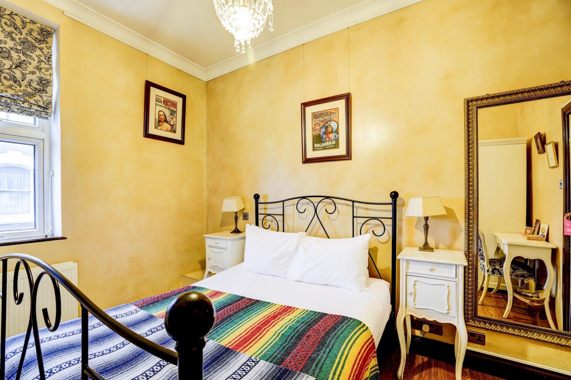 Doppelzimmer mit Gemeinschaftsbad
