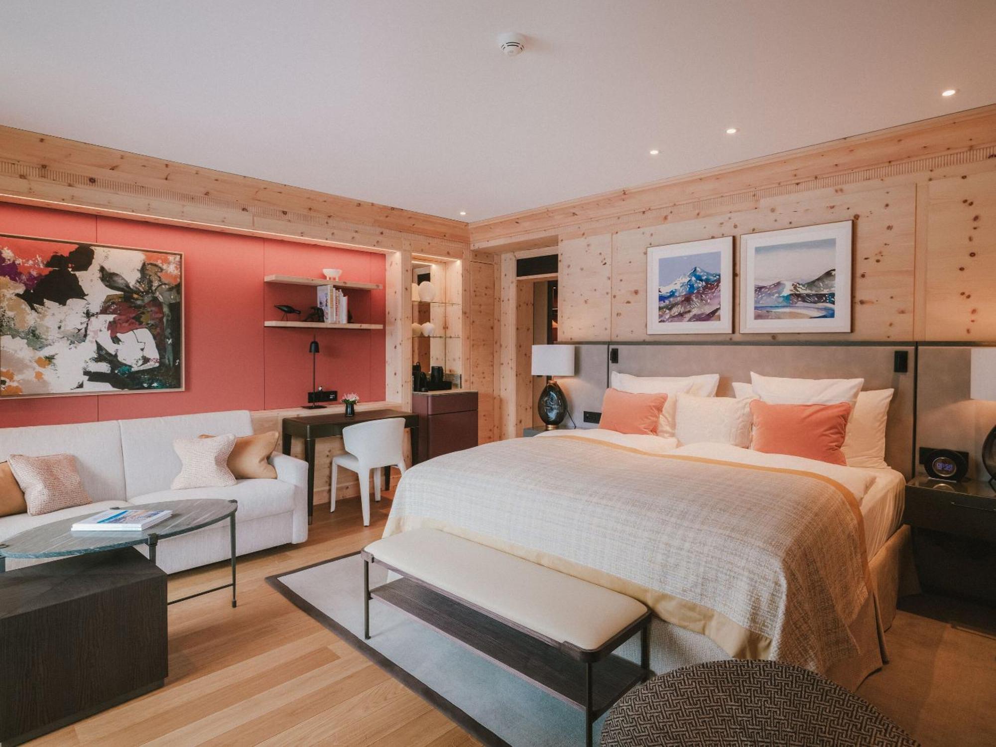 Junior Suite,1659460827:JPEG