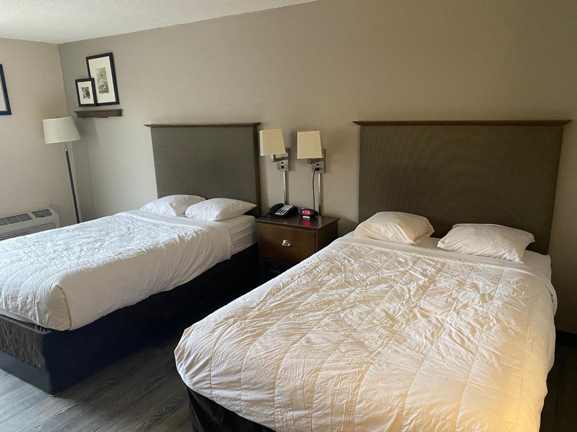 Quadruple Room - Non-Smoking