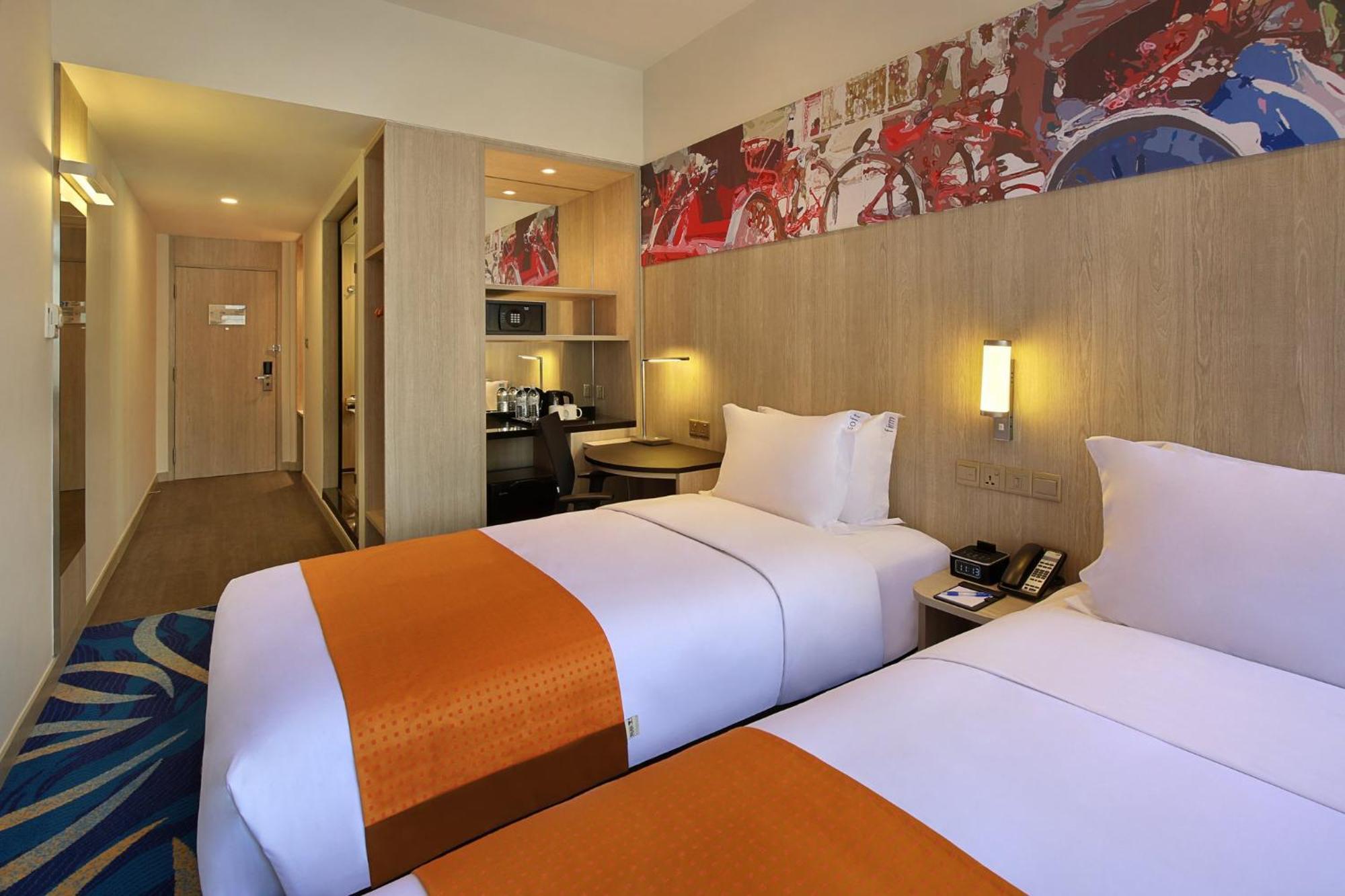 Standard Twin Room