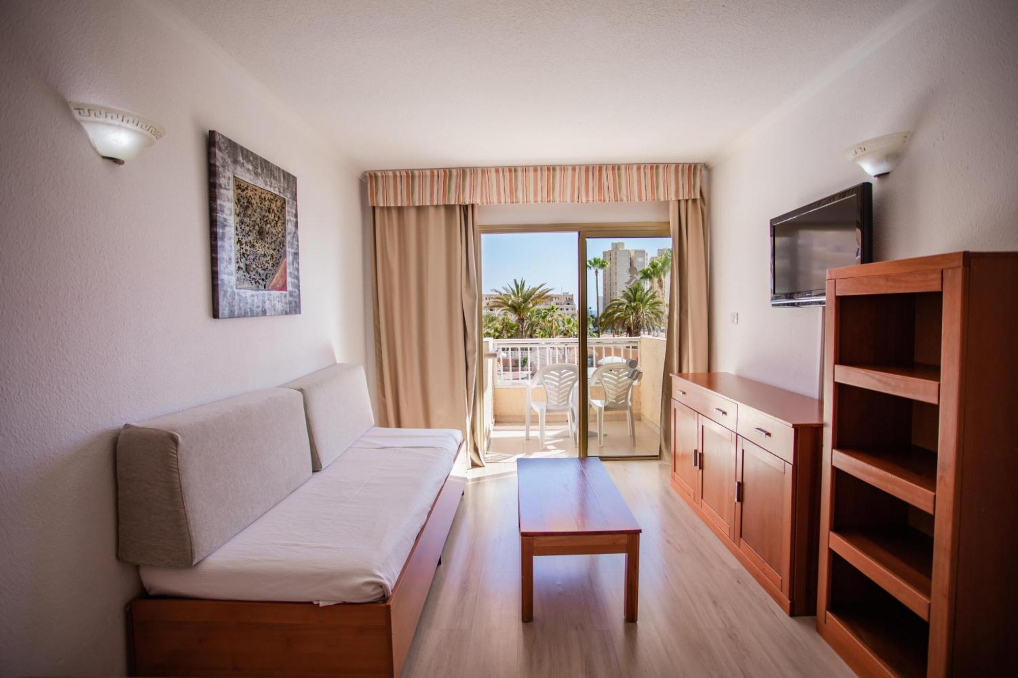 Appartamento con Vista Piscina