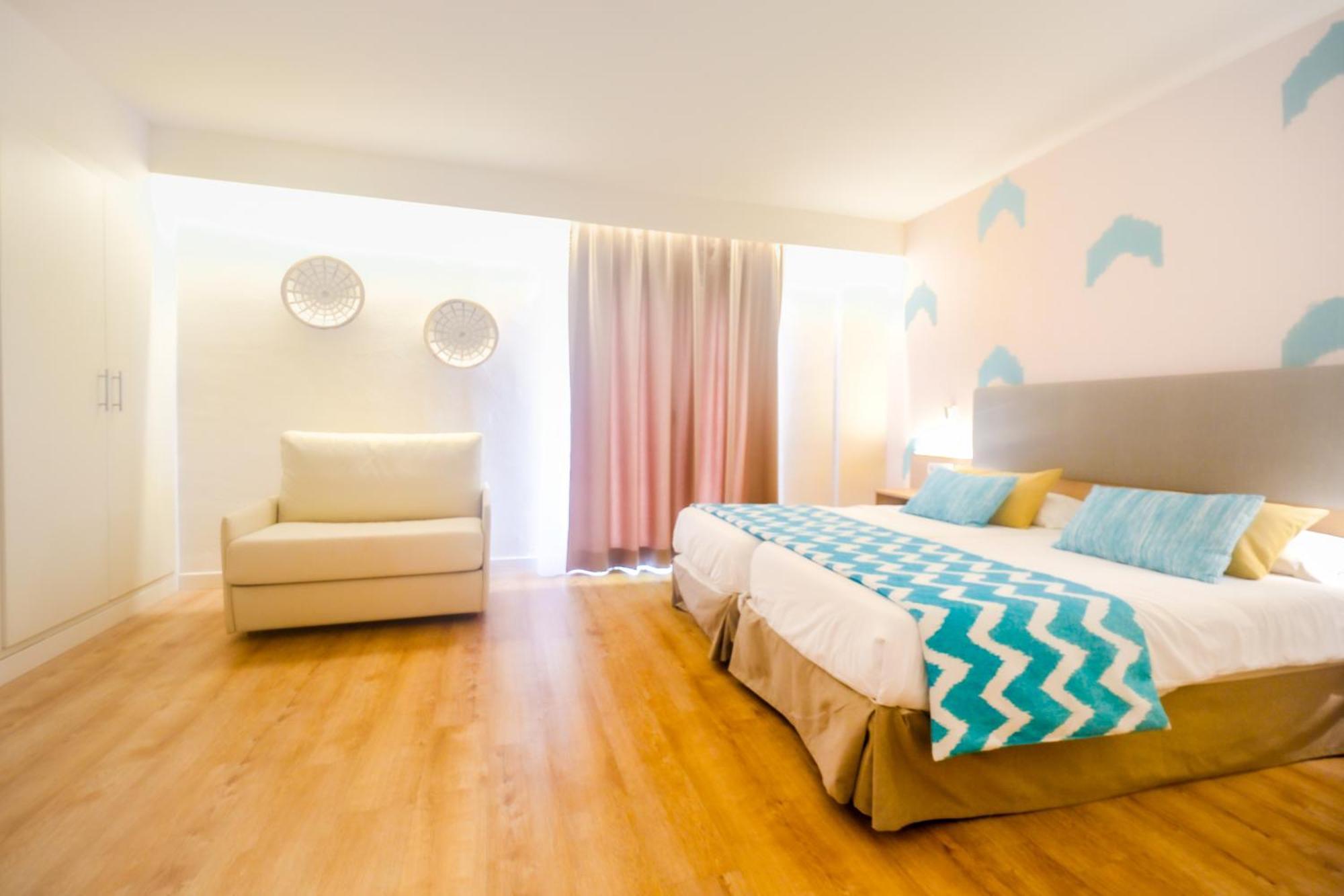 Classic Dreibettzimmer