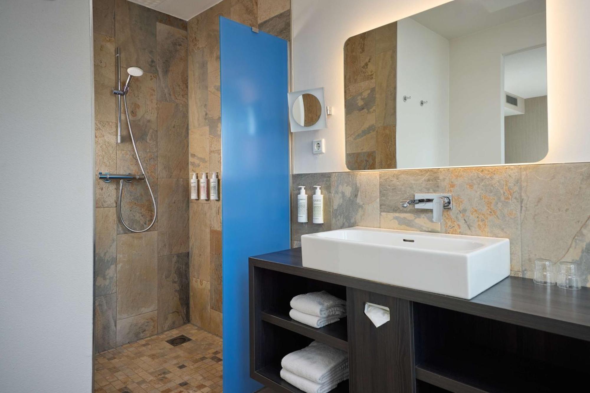 Superior Spa Kamer met Kingsize Bed en Uitzicht op de Haven