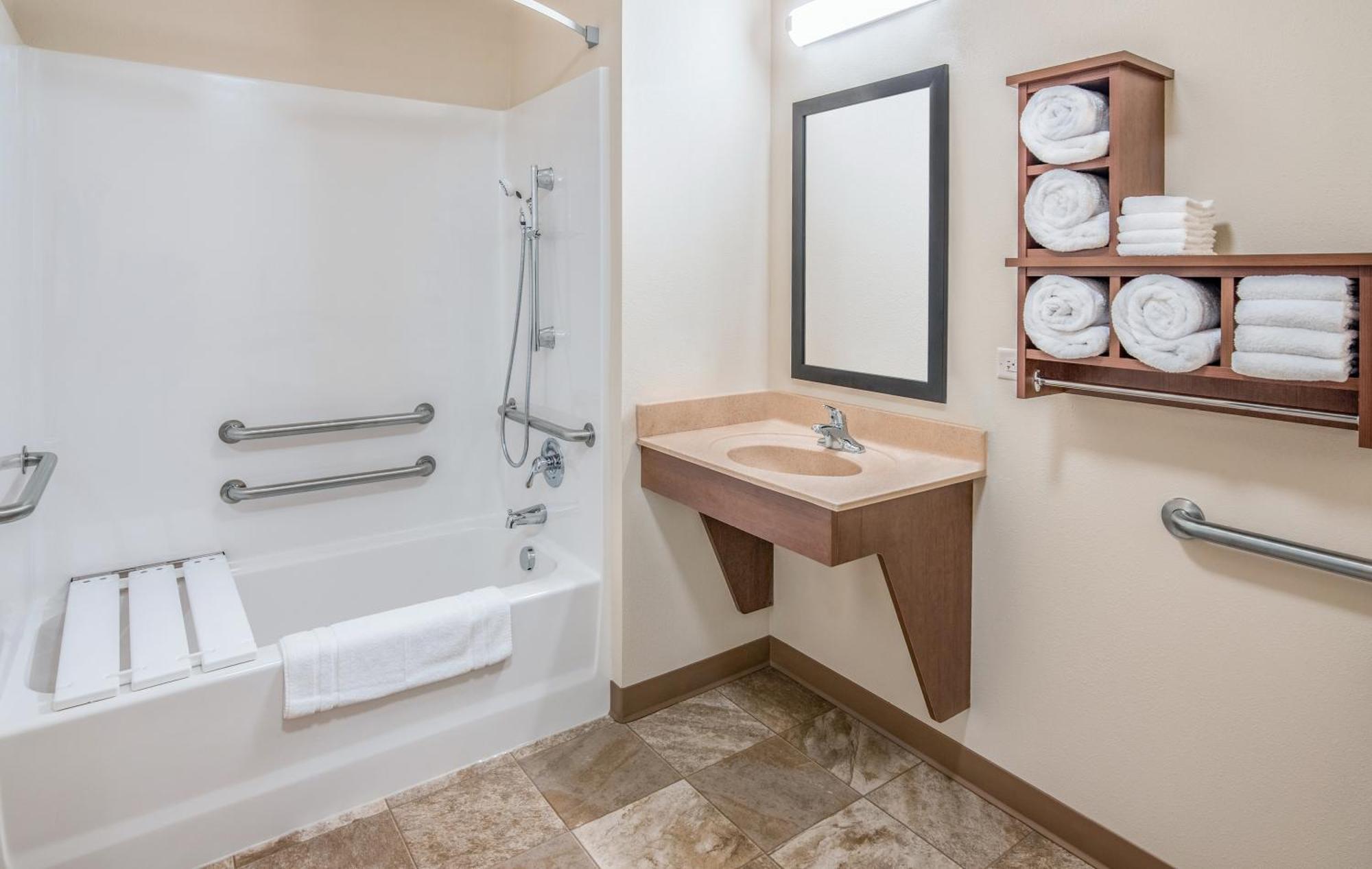 Queen Room with Two Queen Beds - Mobility & Hearing Accessible