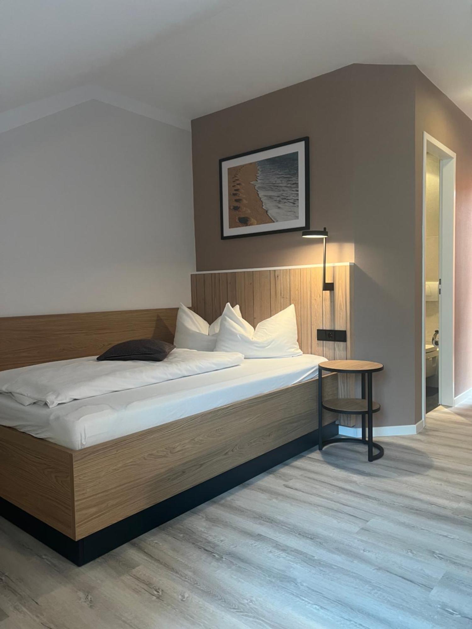 Einzelzimmer mit Queensize-Bett