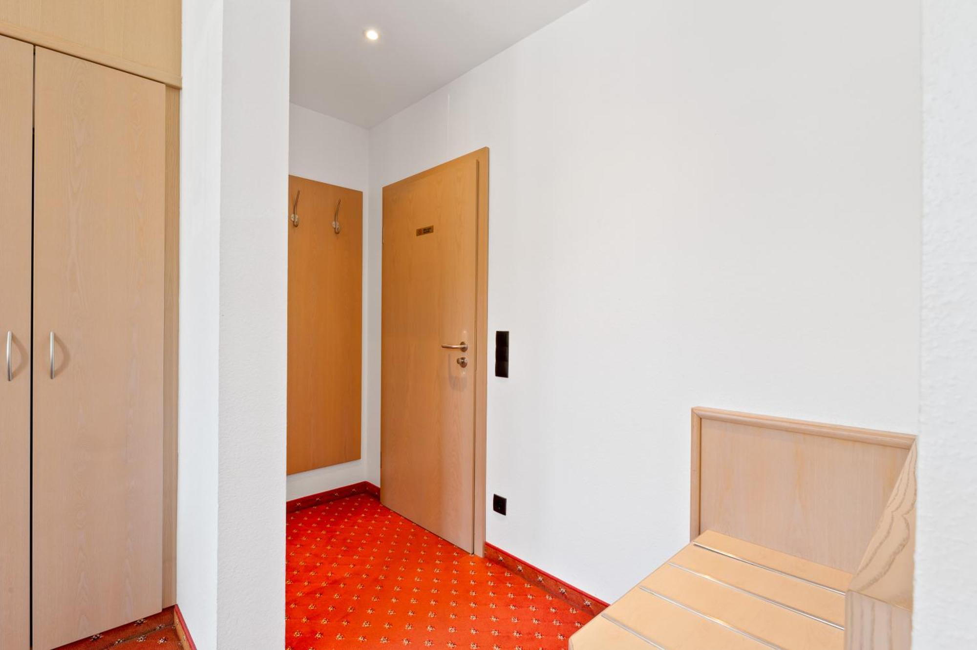 Double Room (bed size 140x200)