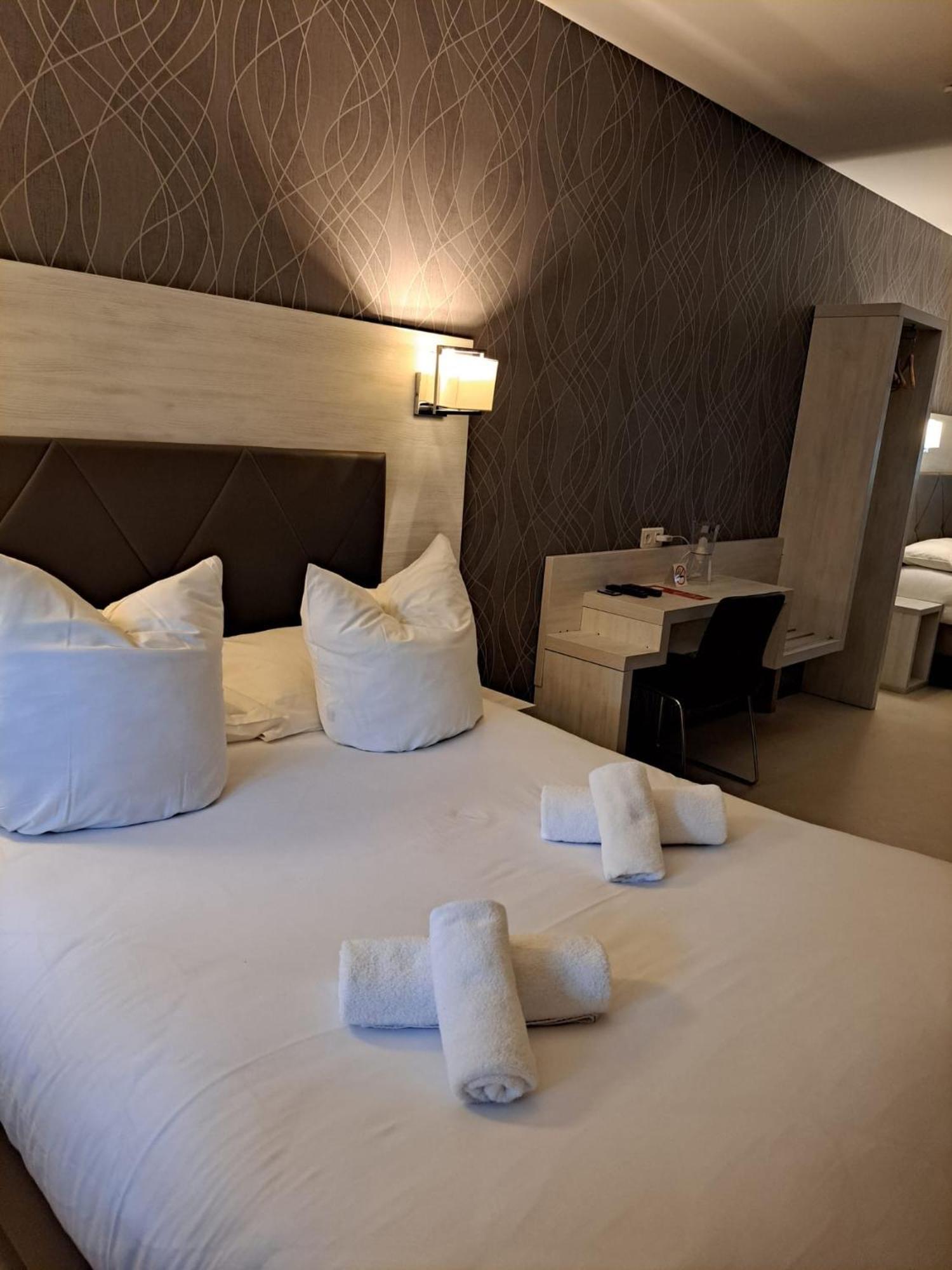 Superior Quadruple Room,1666093215:JPEG