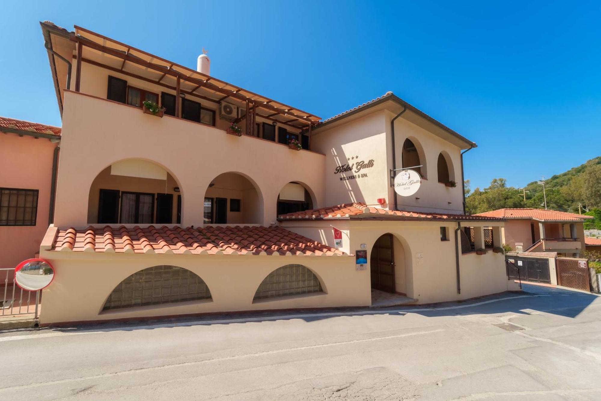 Camera Familiare con Balcone