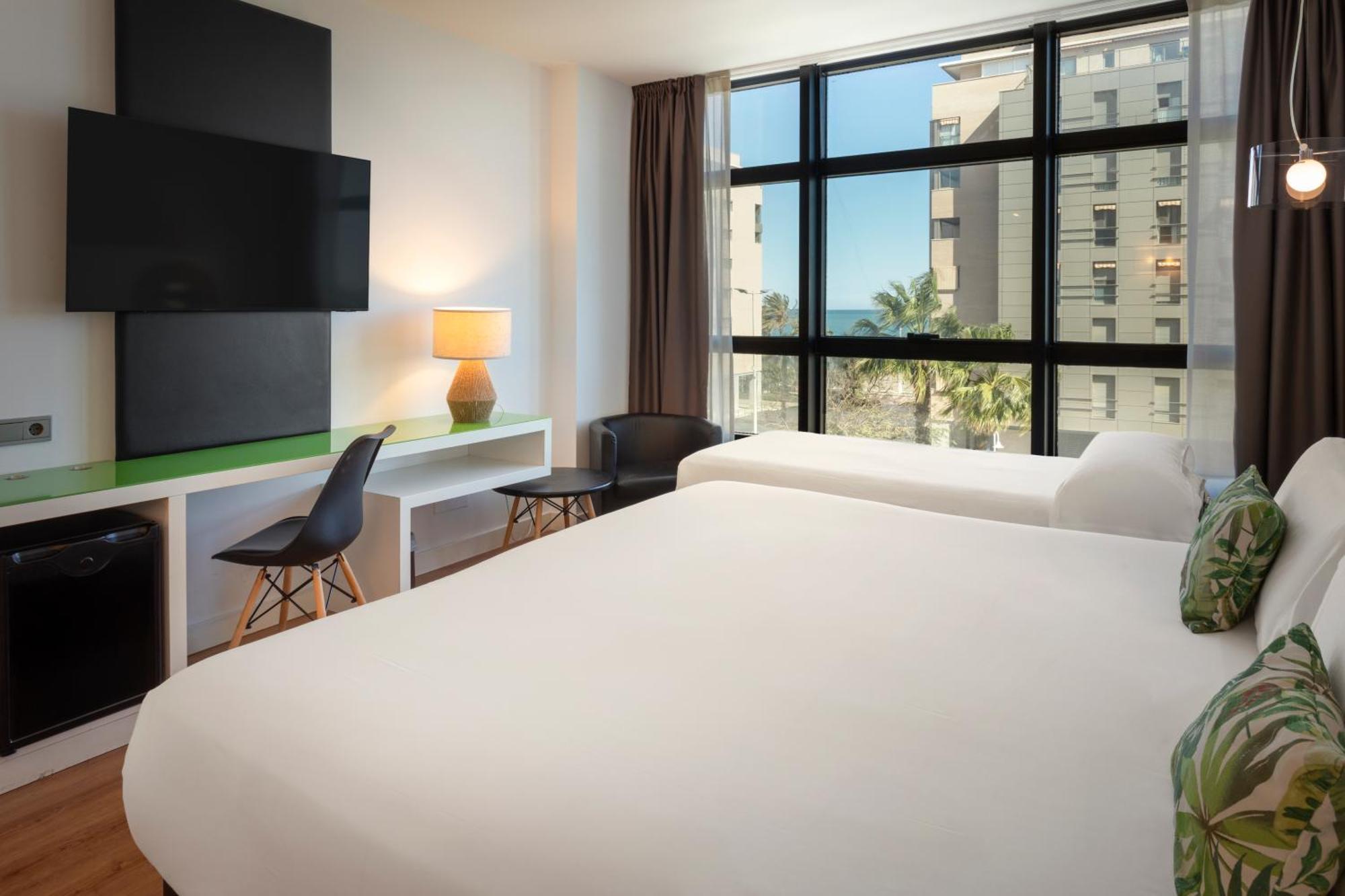Triple Room,1668053699:JPEG