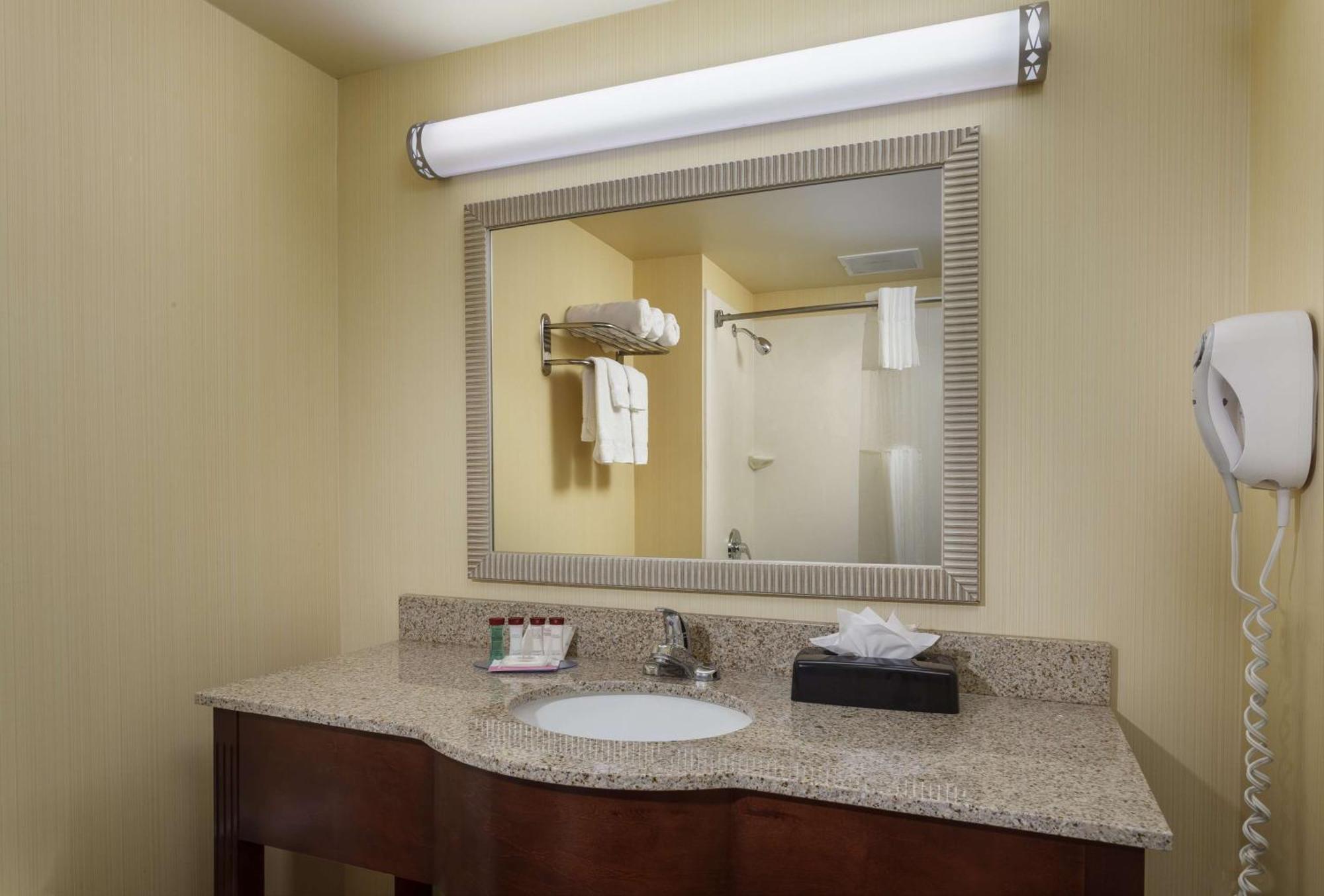 Two-Bedrooms King Suite