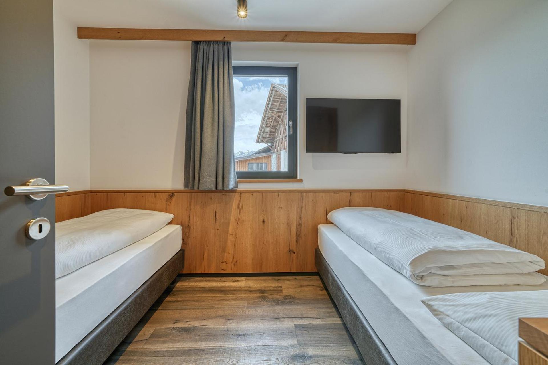 Deluxe Family Suite,1672585822:JPEG