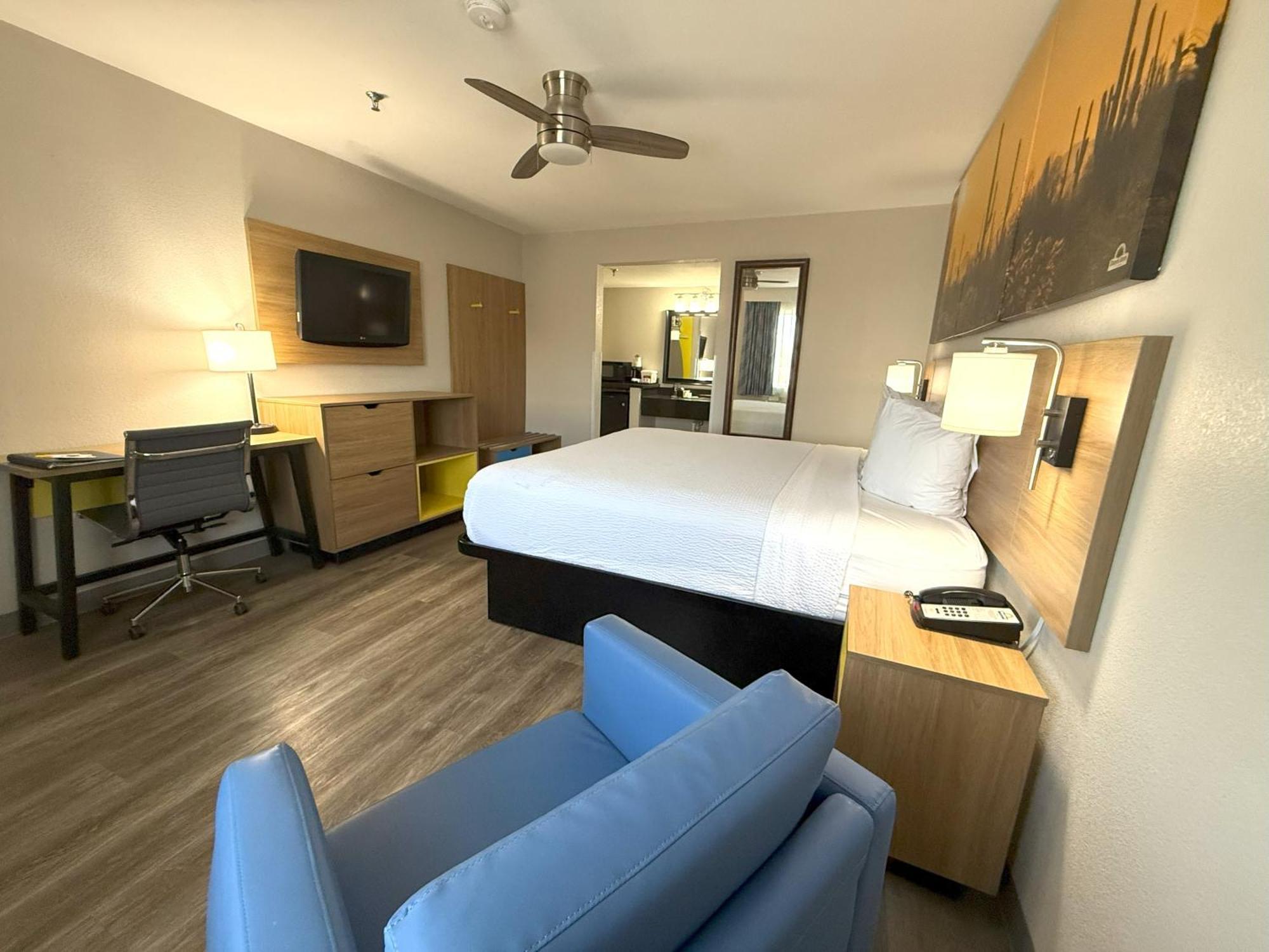 King Room - Non-Smoking - Non Pet Friendly