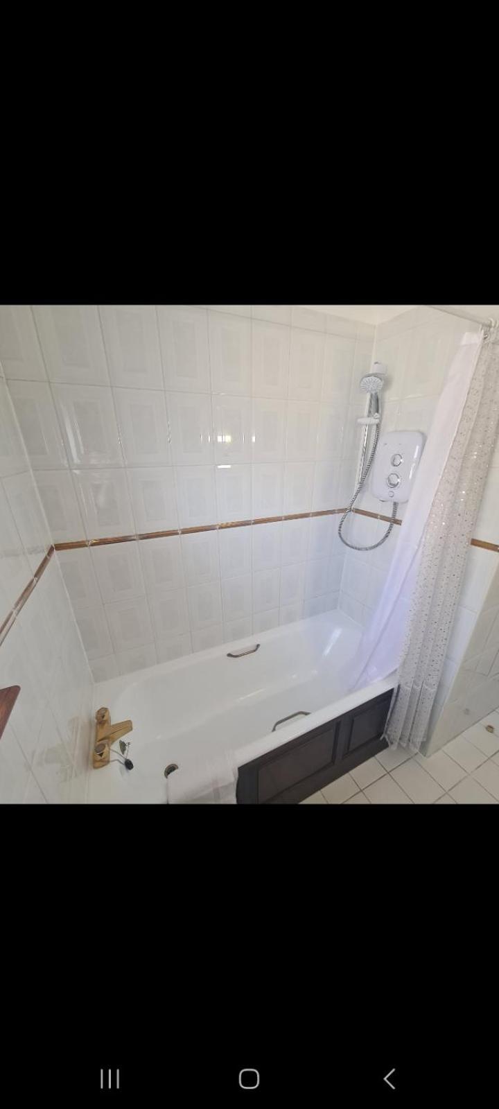 Camera Singola con Bagno Privato Esterno