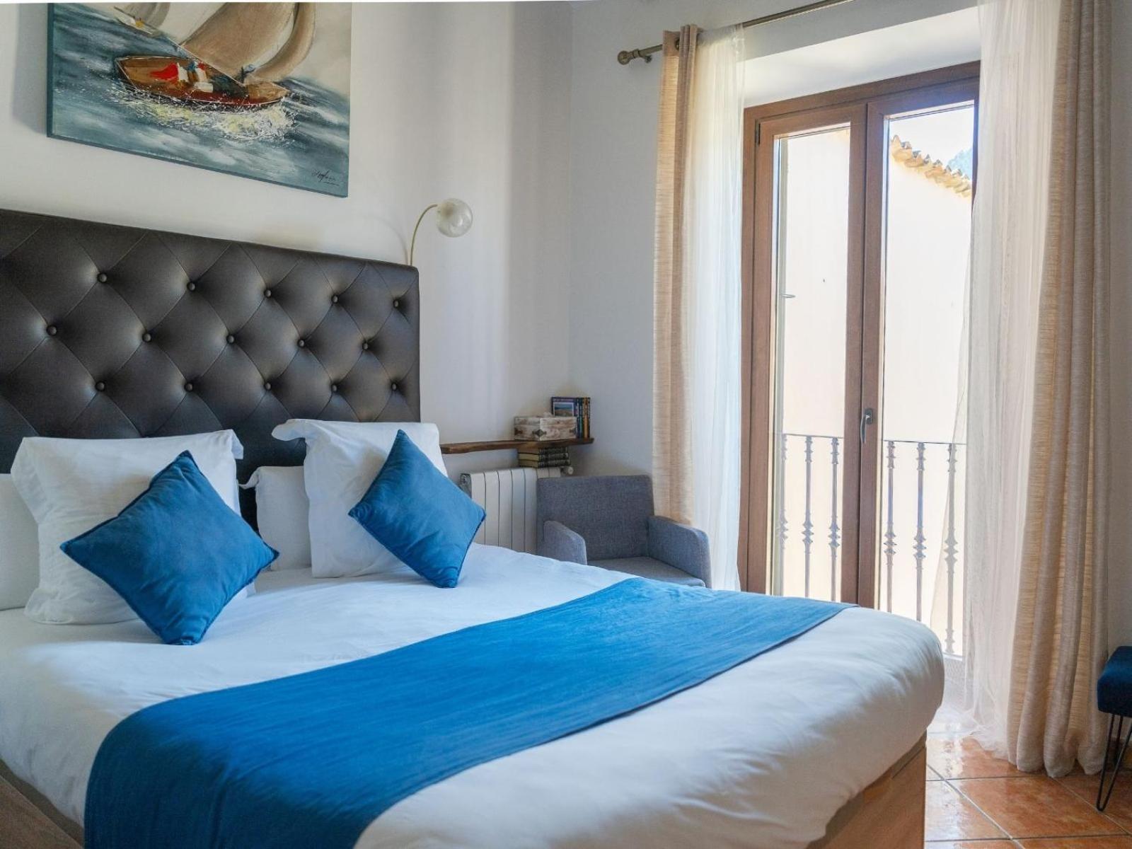 Habitación Doble con vistas a la montaña