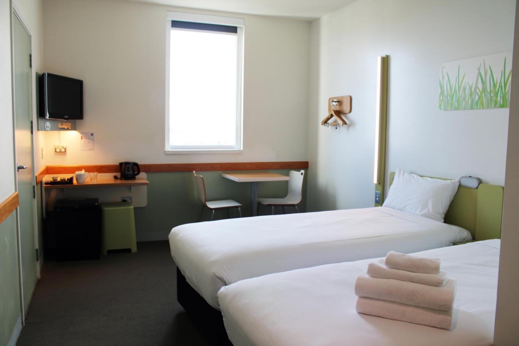 Standard Zimmer mit 2 Einzelbetten