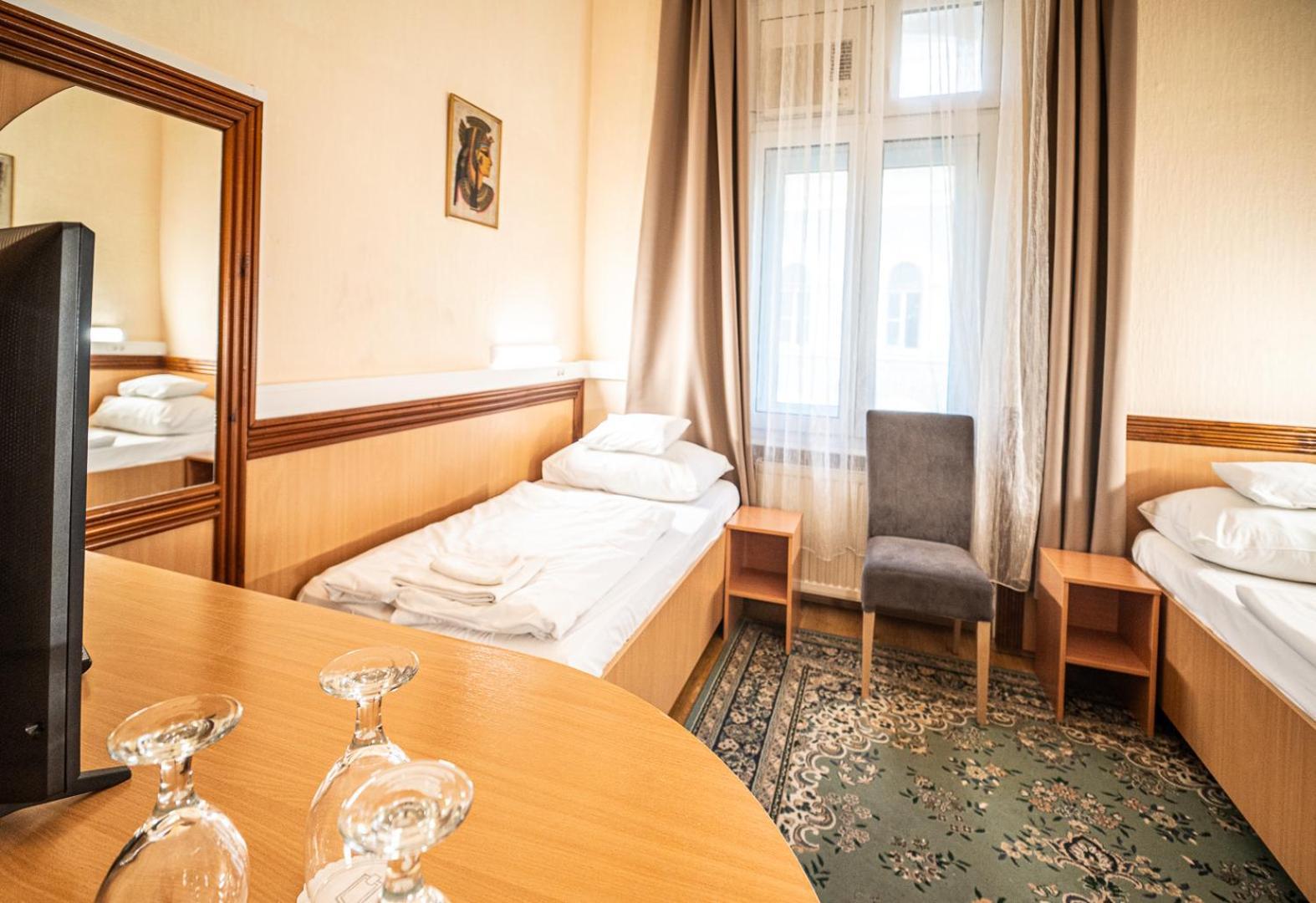 Budget Dreibettzimmer